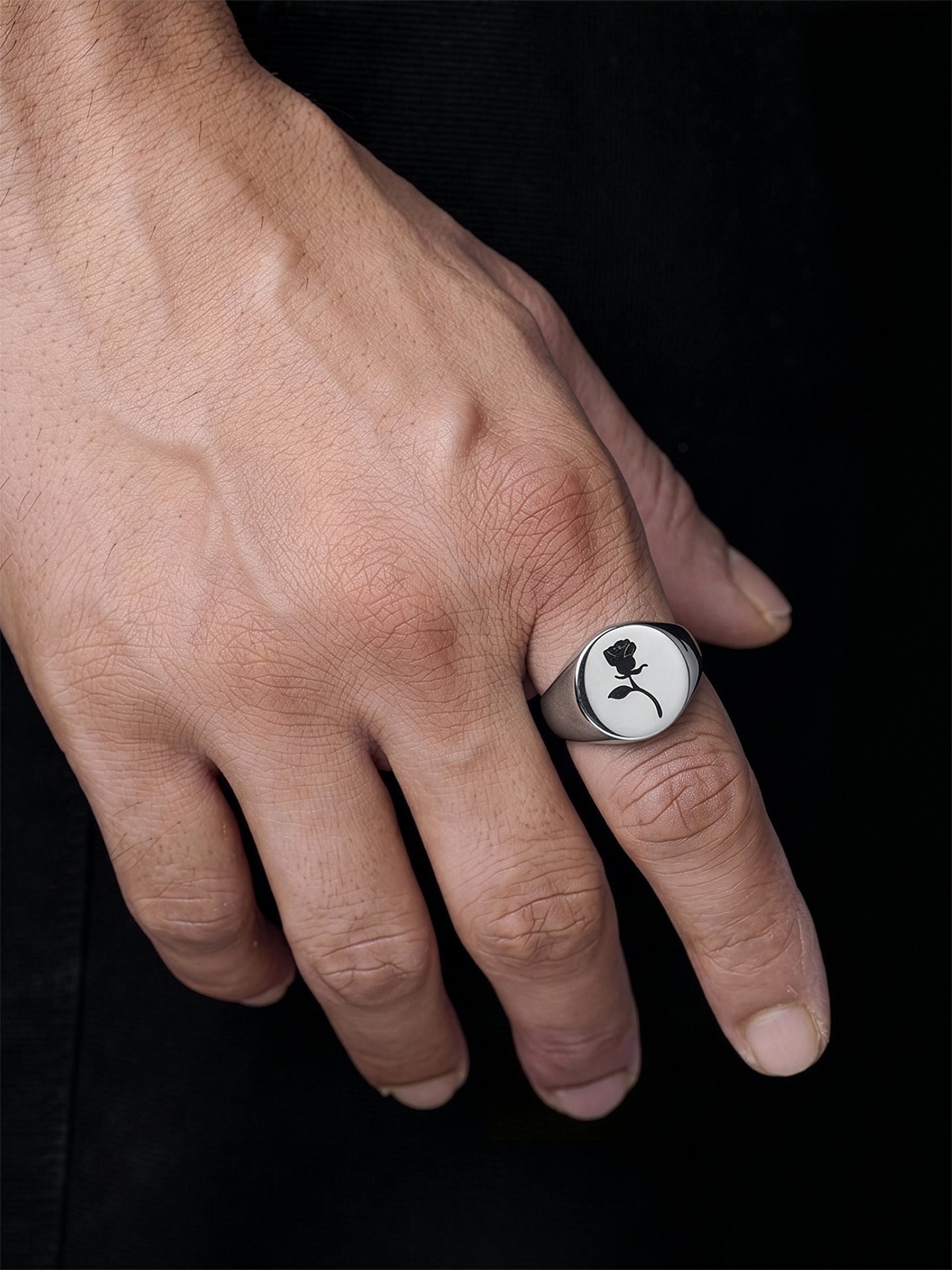 Arlen Rose Signet Silver Men’s Rings - Swashaa