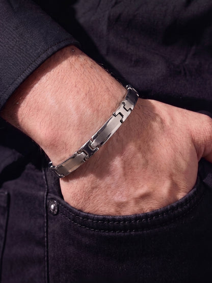 Averik Rectangular Link Segments Silver Men's Loose Bracelet