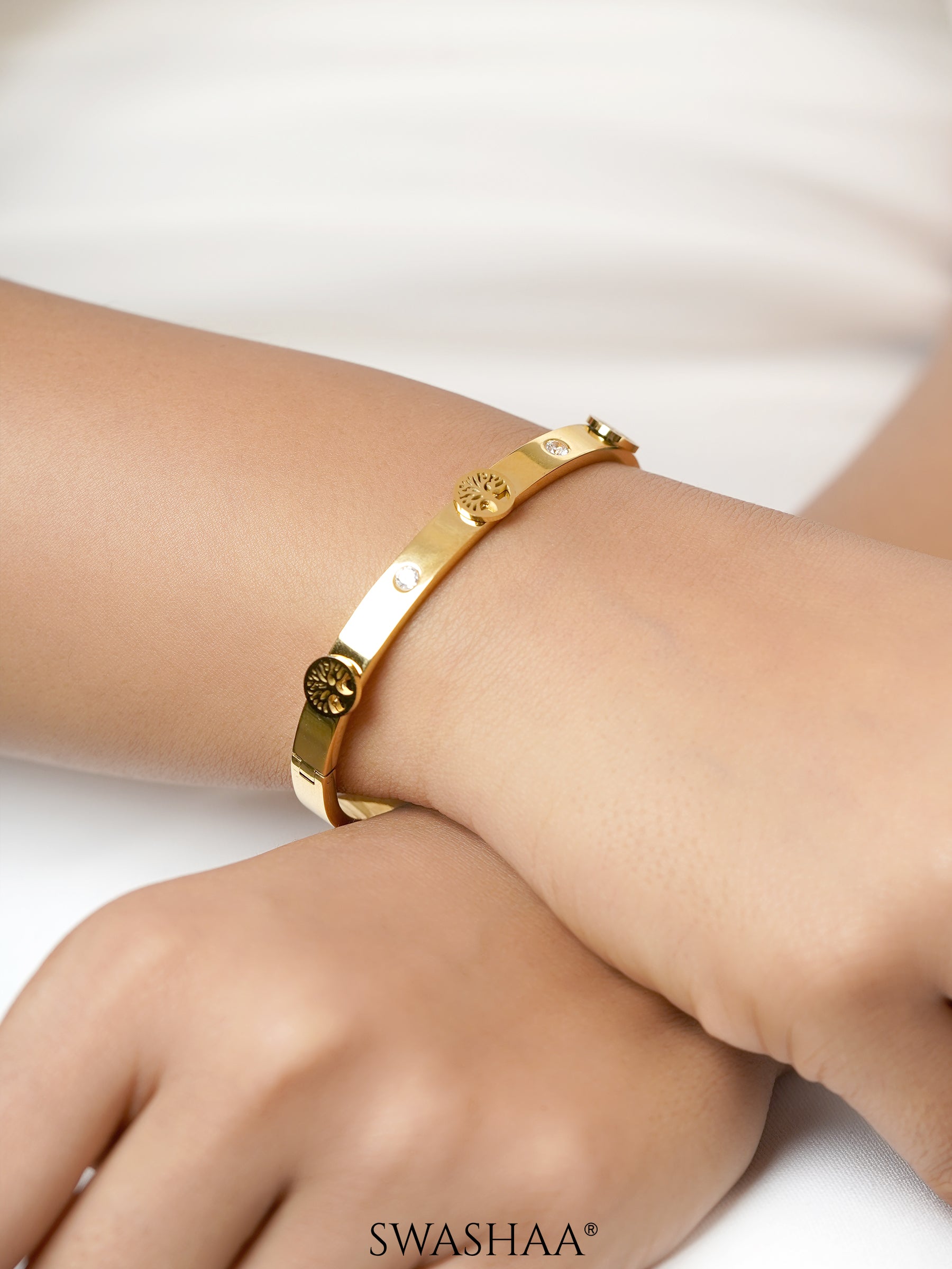 CC Lifetree Diamond 18K Gold Plated Band Bracelet