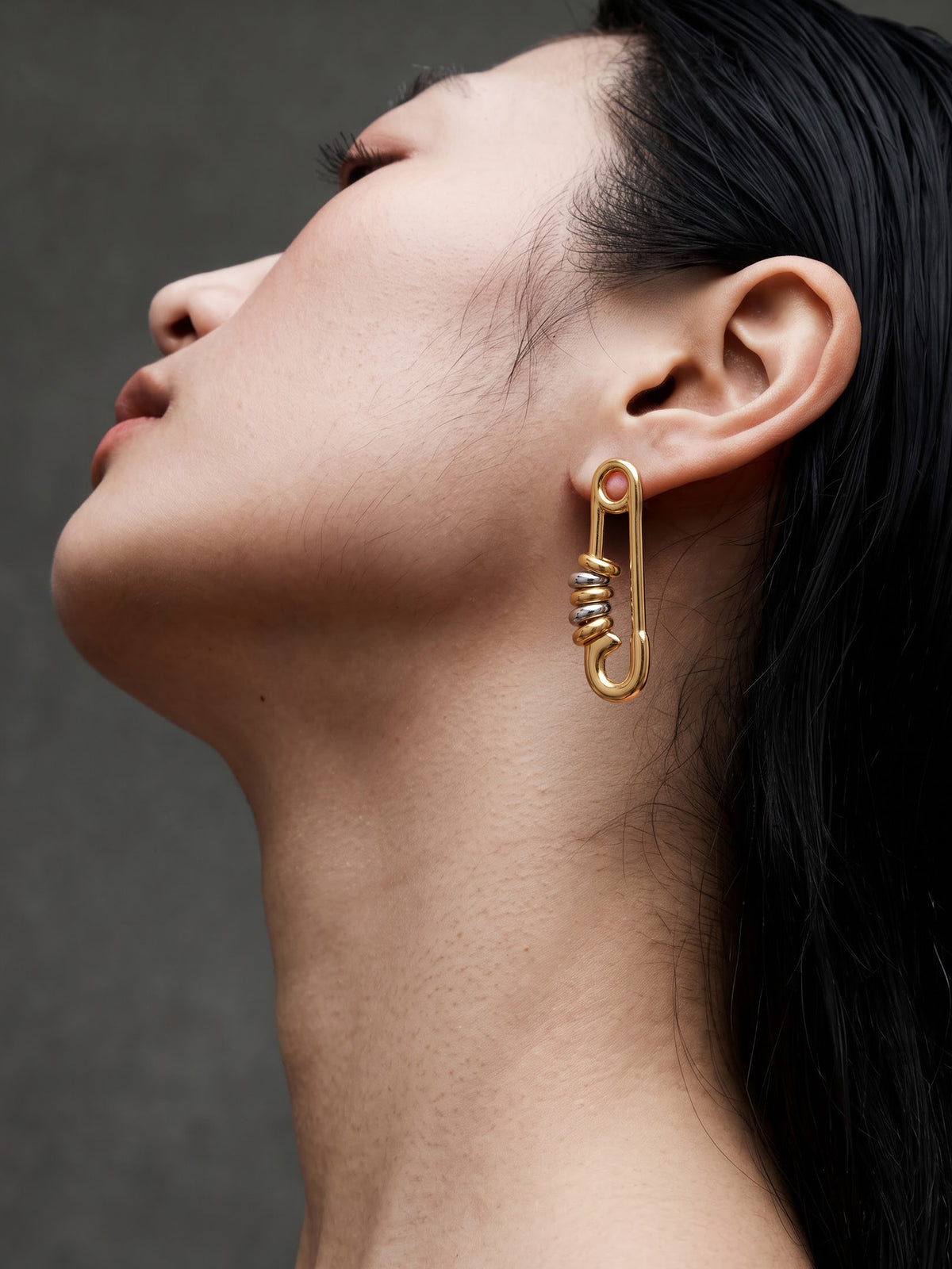 Chicago Safety Pin 18K Gold Plated - Silver Women's Stud Earrings