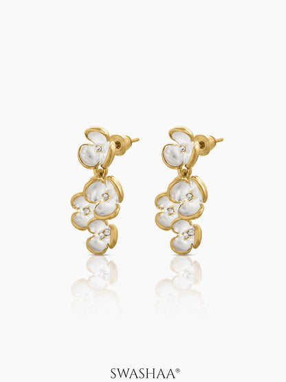 Daisy Pearl White Flower Earrings