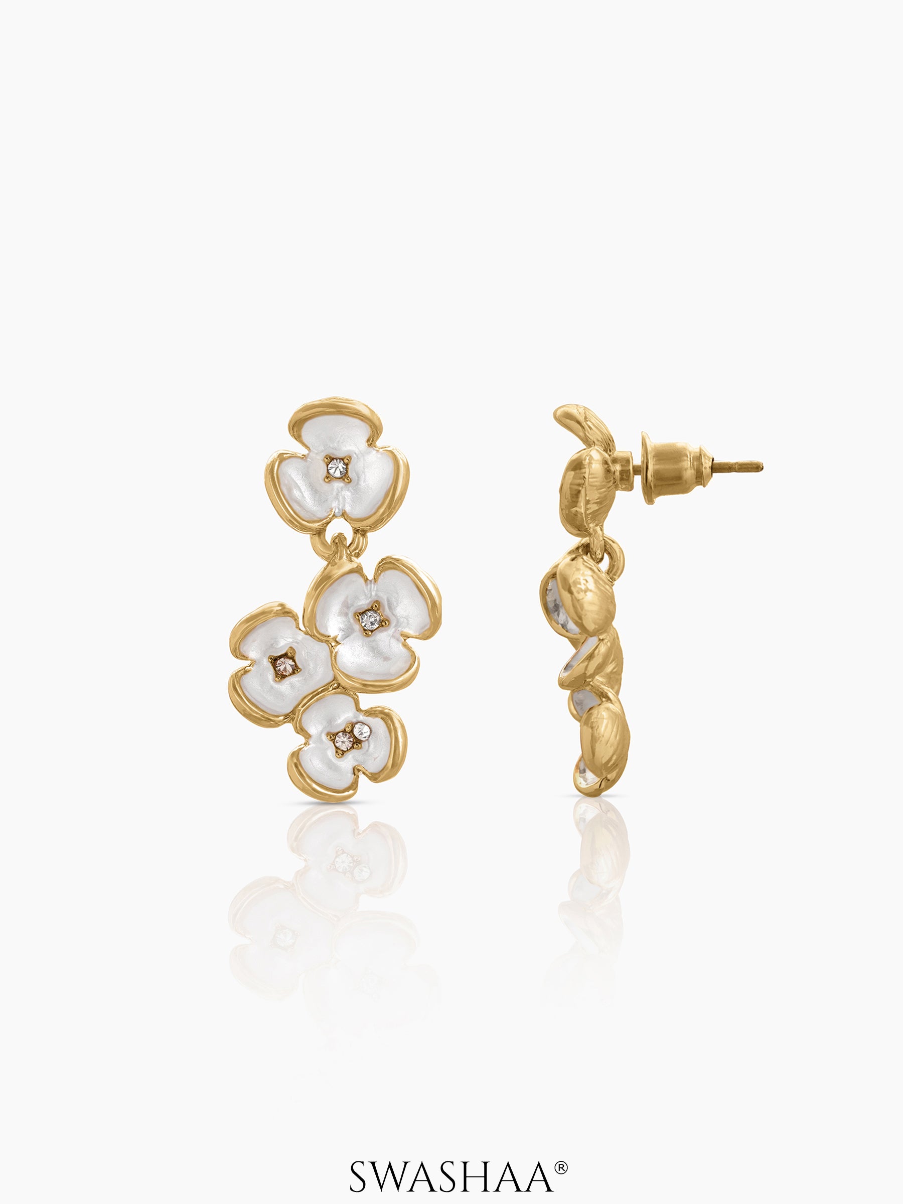 Daisy Pearl White Flower Earrings