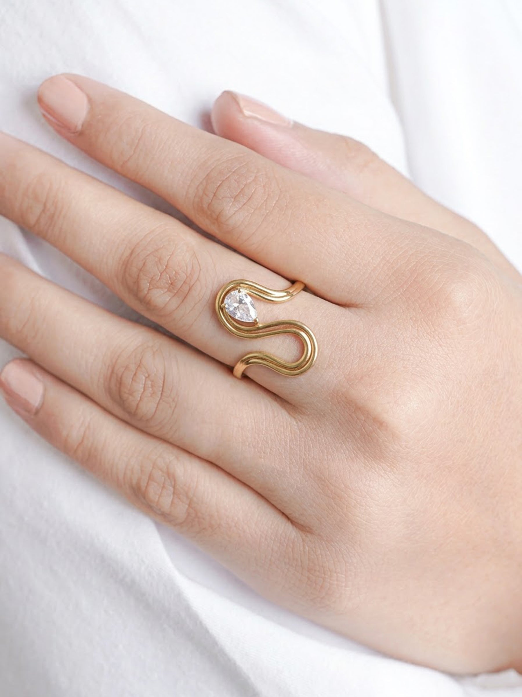 Darika Curve Solitaire 18K Gold Plated Women's Ring