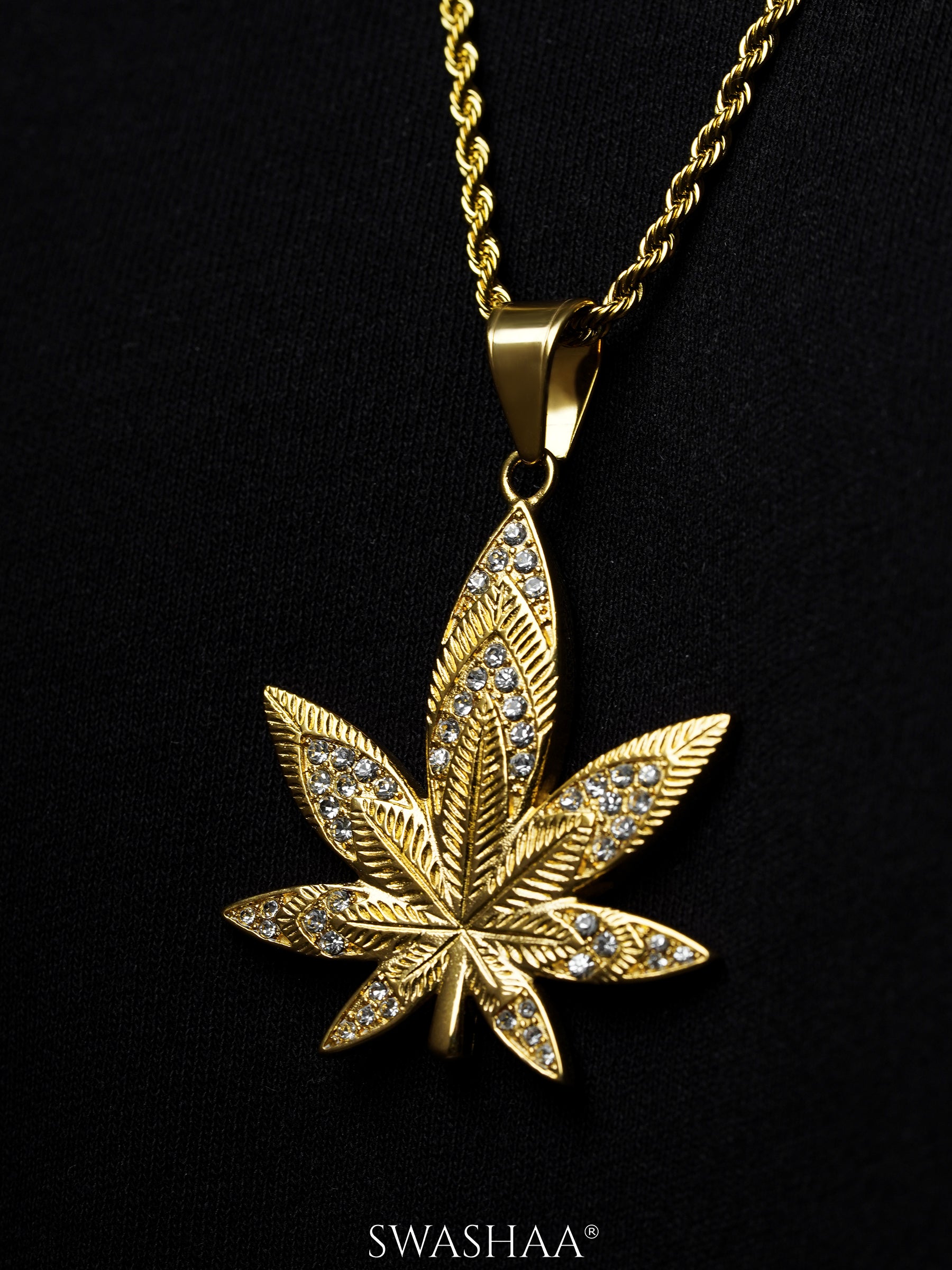Dope Leaf Sparkling Diamonds 18K Gold Plated Men's Chain Pendant