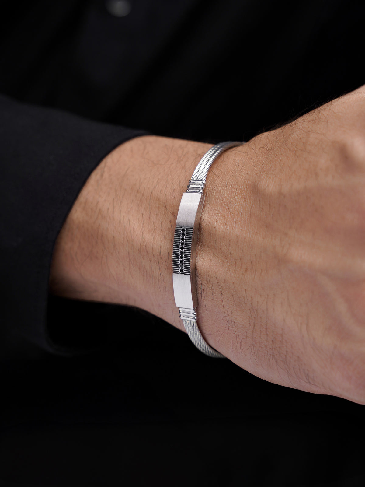 Dravix Black Stone Silver Wired Men's Bracelet