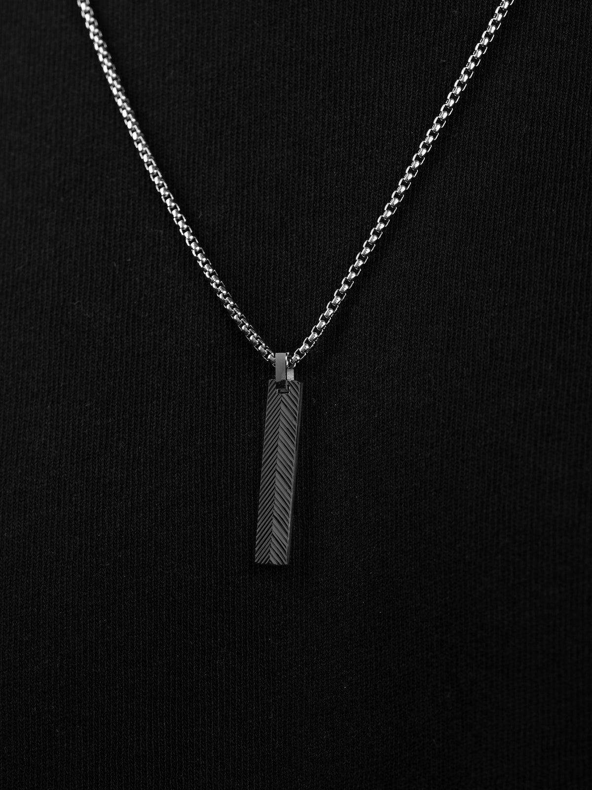 Drift Textured Bar Black Silver Men's Chain Pendant