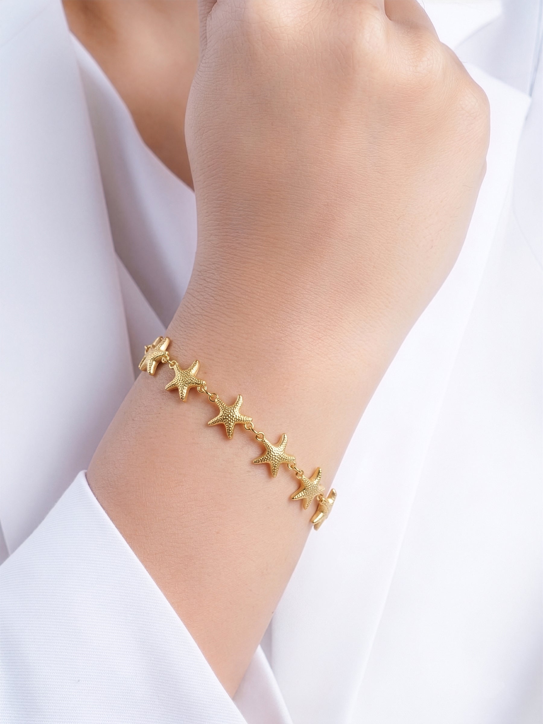 Elowen Starfish Charm Chain Bracelet - Swashaa