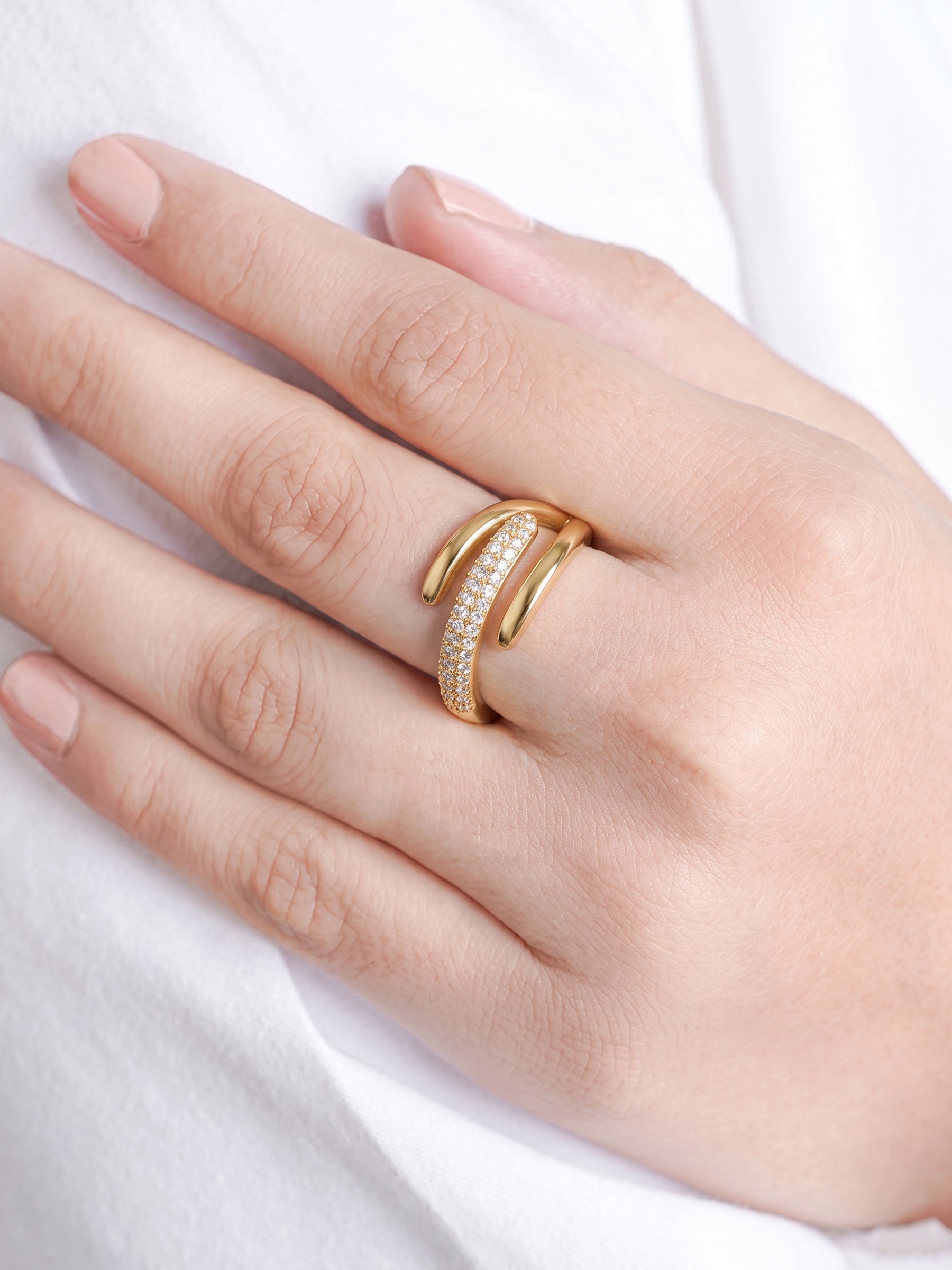 Elvora Diamond 18K Gold Plated Women's Ring