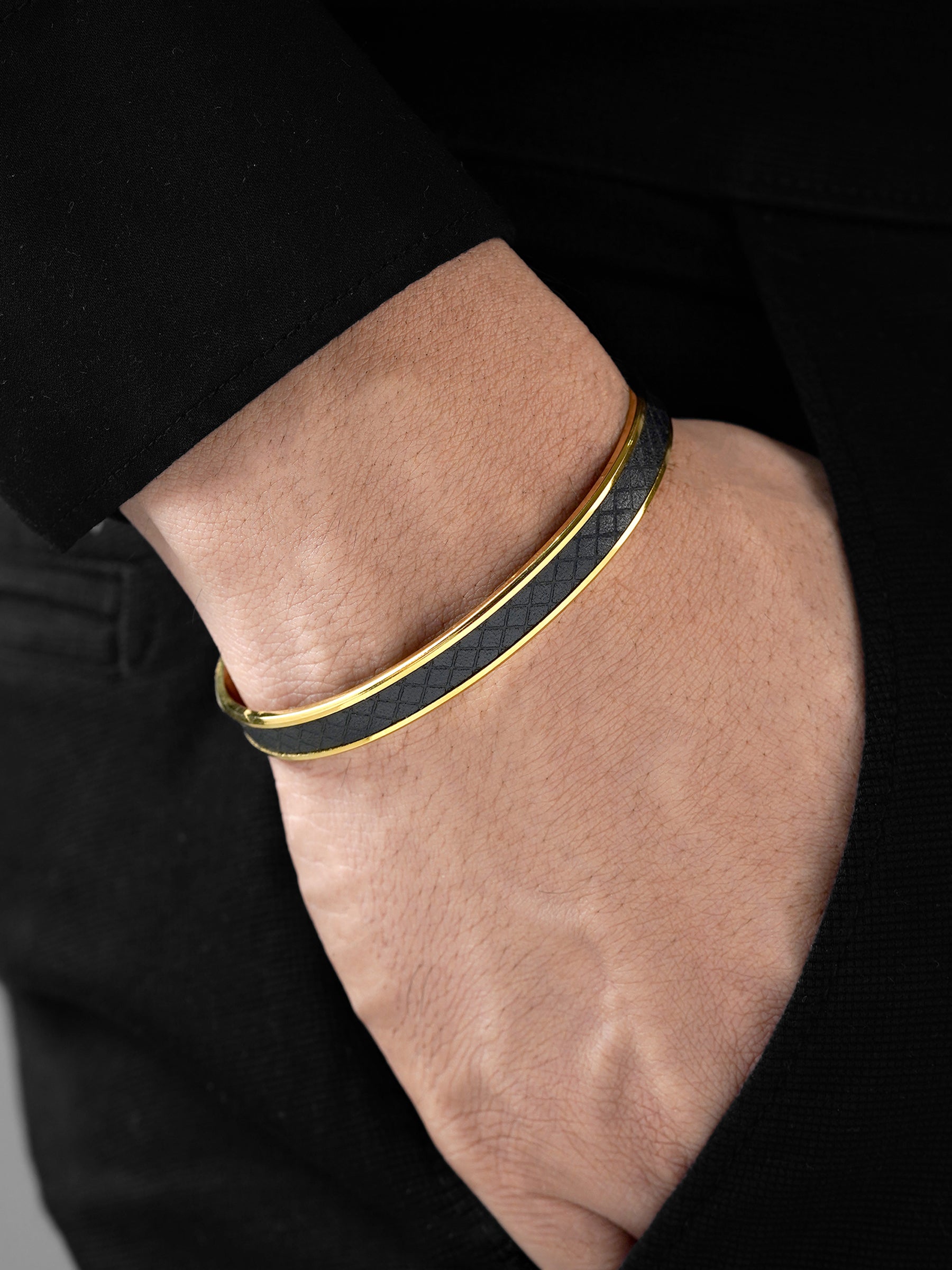 Fred Leather Teaxtured Strip 18K Gold Plated Men's Bracelet