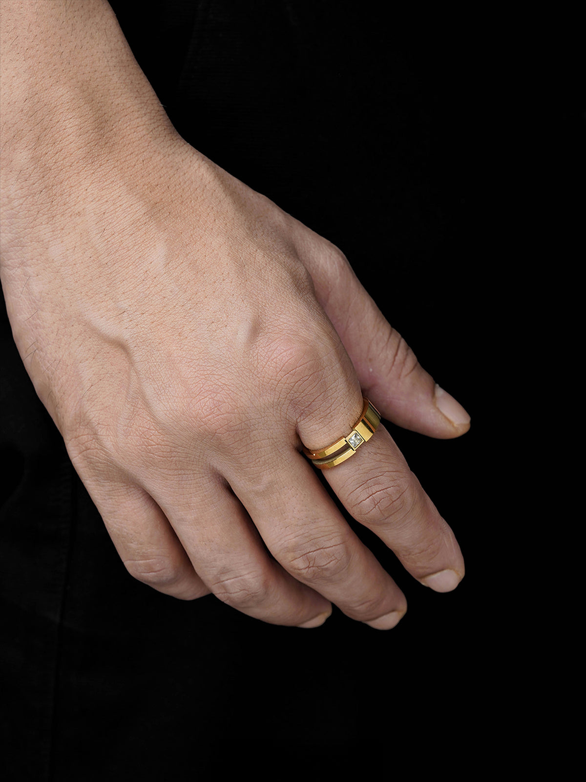 Geraad Square CZ Diamond Split 18K Gold Plated Band Men's Ring