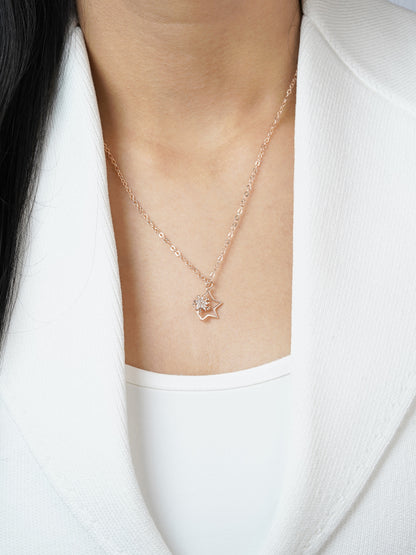 Halley Frozen Flower Star Charm Rosegold Plated Chain Pendant Necklace 
