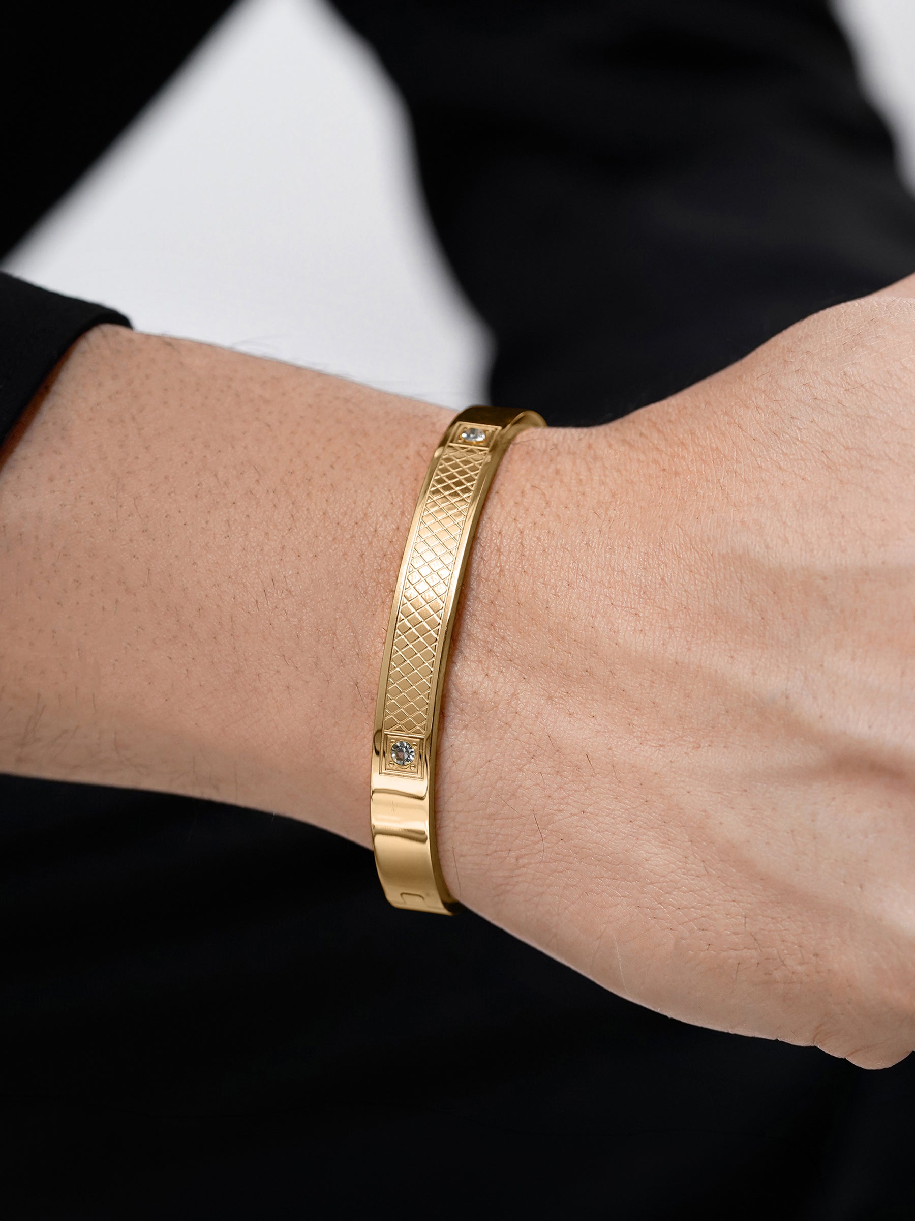 Hector Etched Diamond 18K Gold Plated Men's Kada