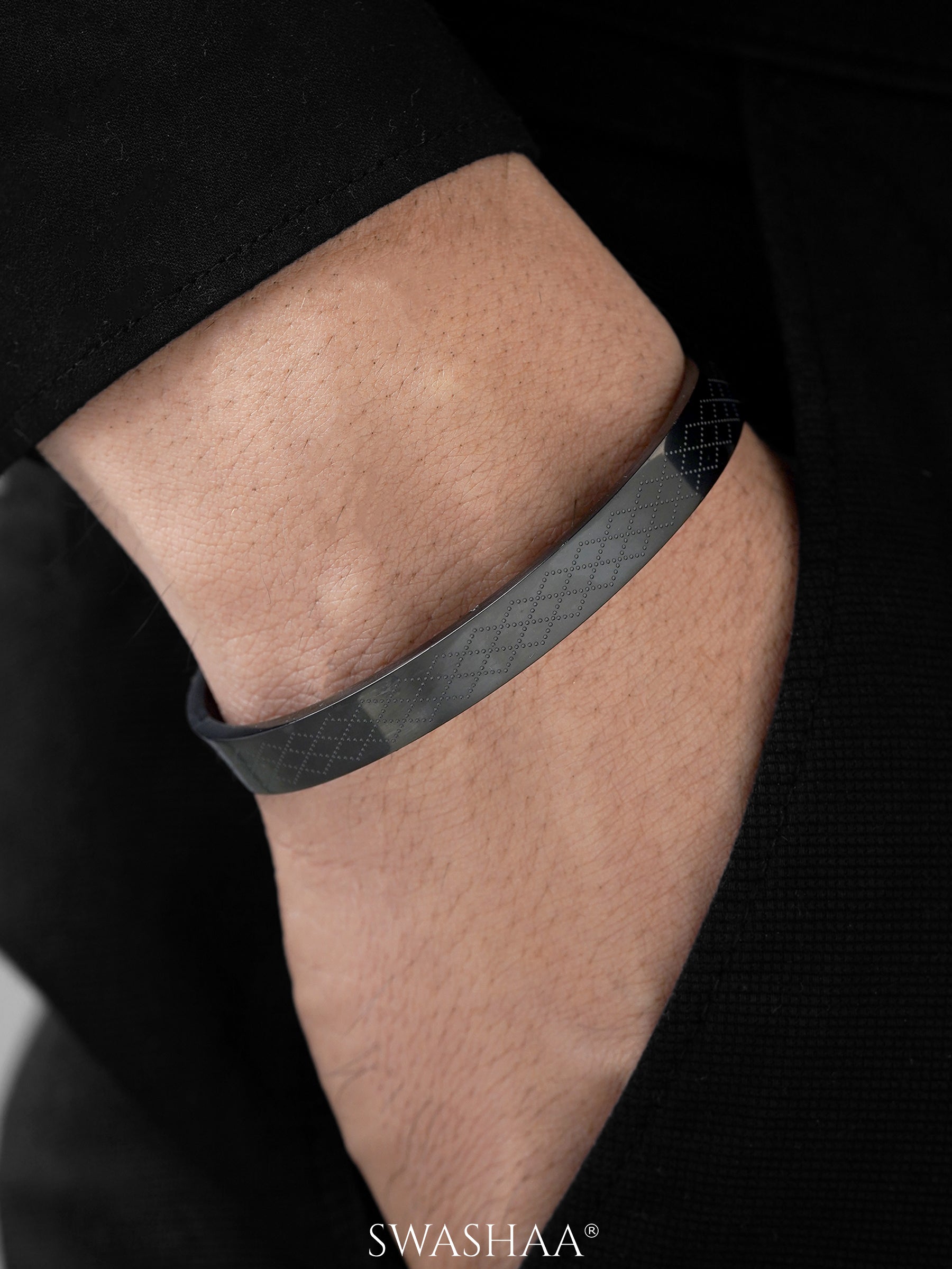 Ian Geomatric Pattern Black Men's Kada