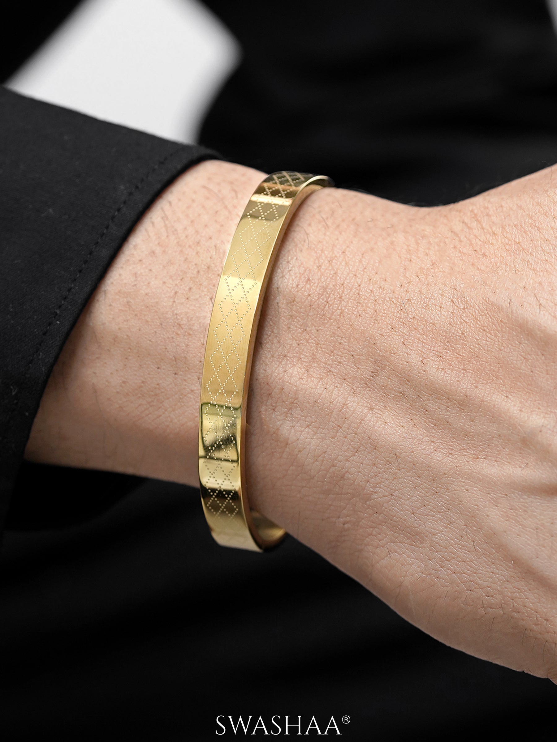 Ian Geomatric Pattern 18K Gold Plated Men's Kada