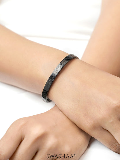 Ian Pattern Black Bracelet