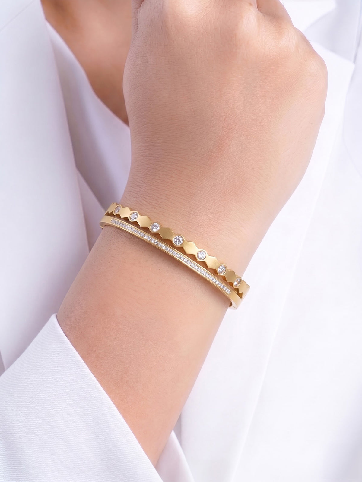 Isabella Diamond 18K Gold Plated Women's Solid Band Bracelets