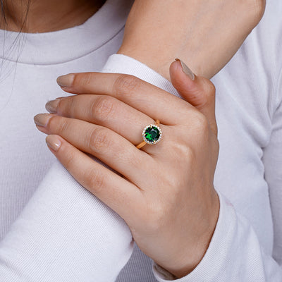 Jivika Emarald Ring