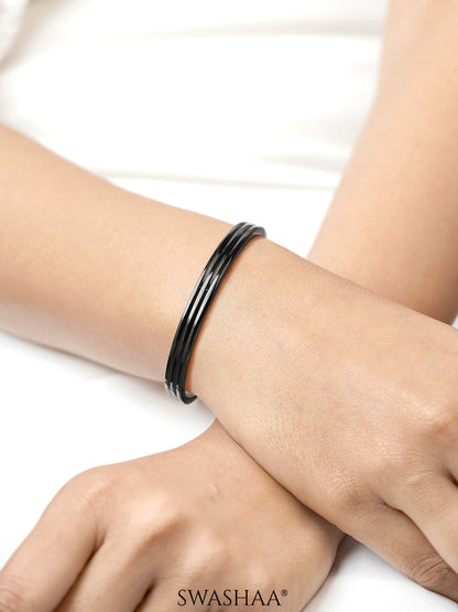 Leo Classic Black Bracelet