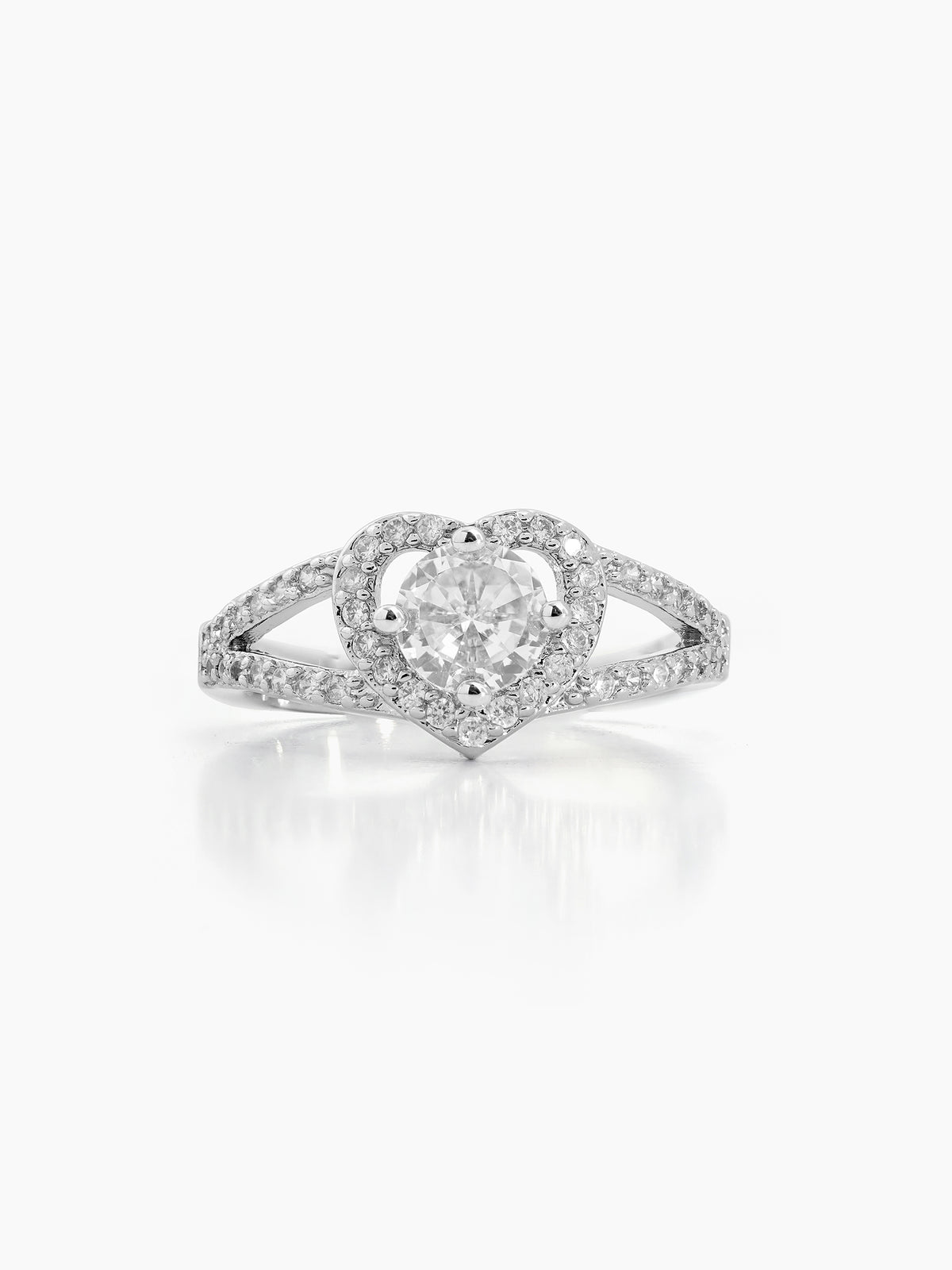 Loven Round Heart-Shaped Silver Diamond Solitaire Women's Ring
