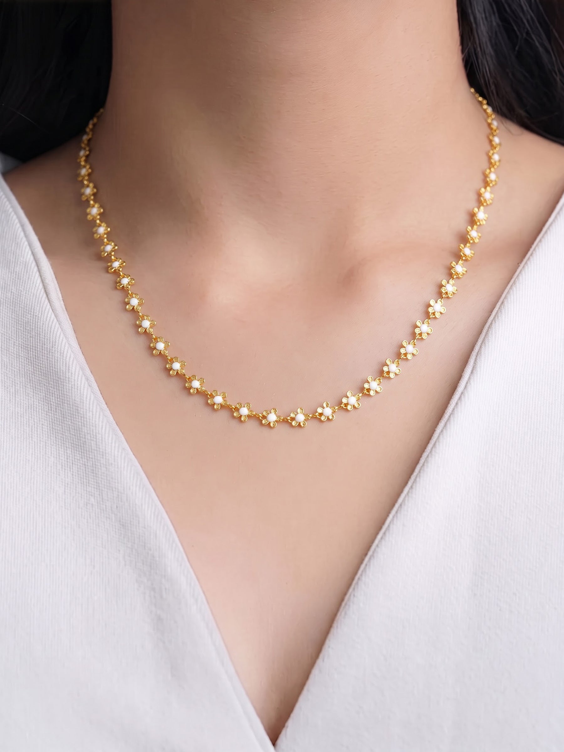 Madona Daisy Flower White 14K Gold Plated Necklace