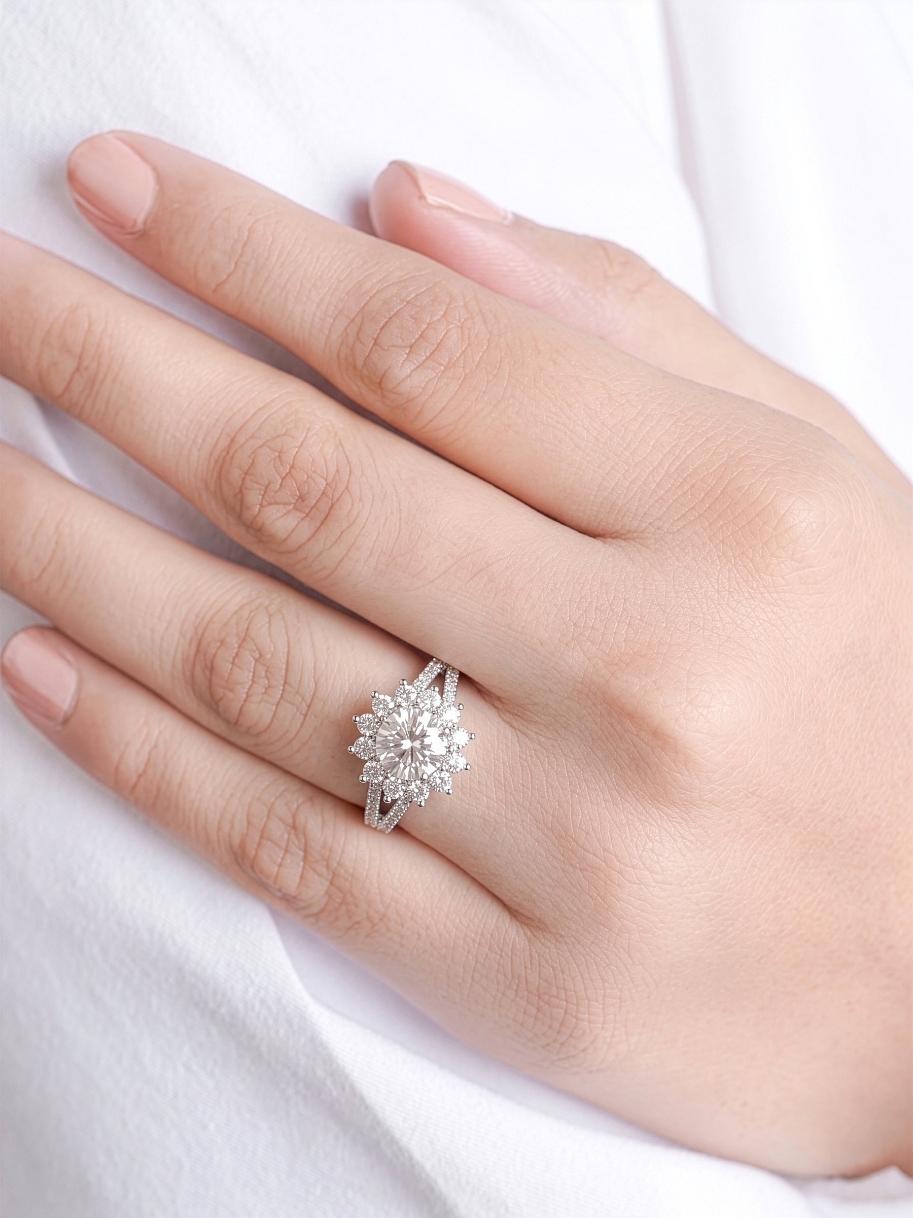 Marivelle Flora Sun Round Silver Diamond Solitaire Women's Ring