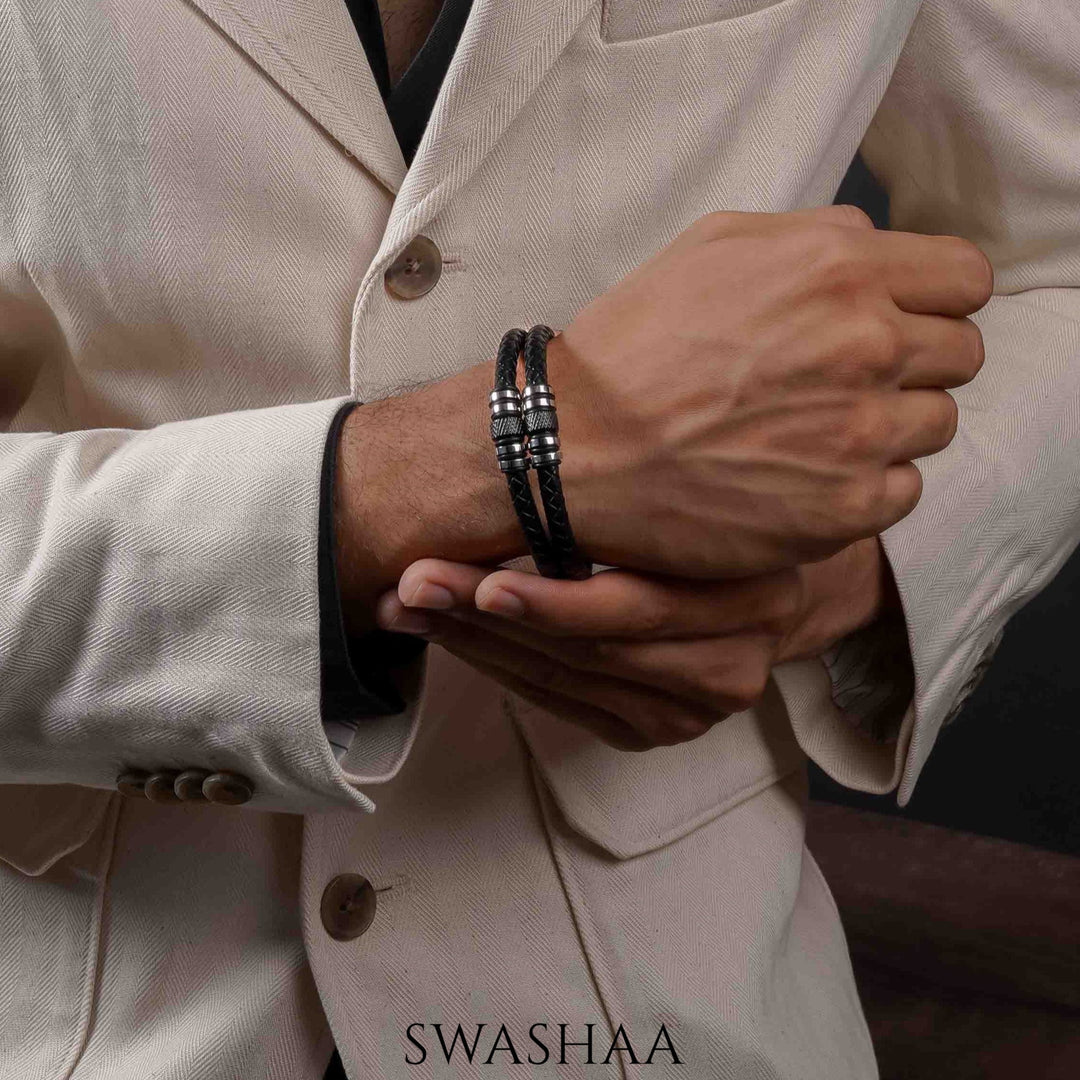 Maverick Men's Leather Bracelet - Swashaa