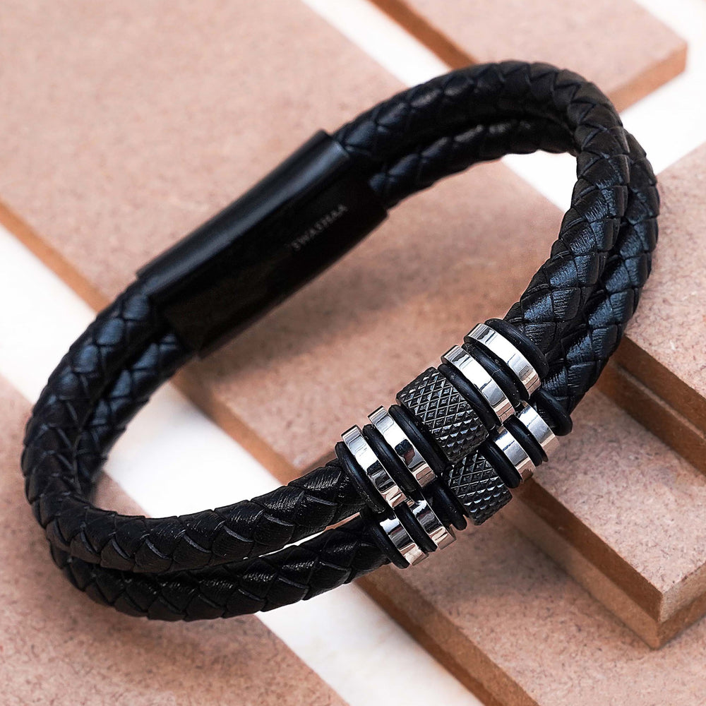 Maverick Men's Leather Bracelet - Swashaa