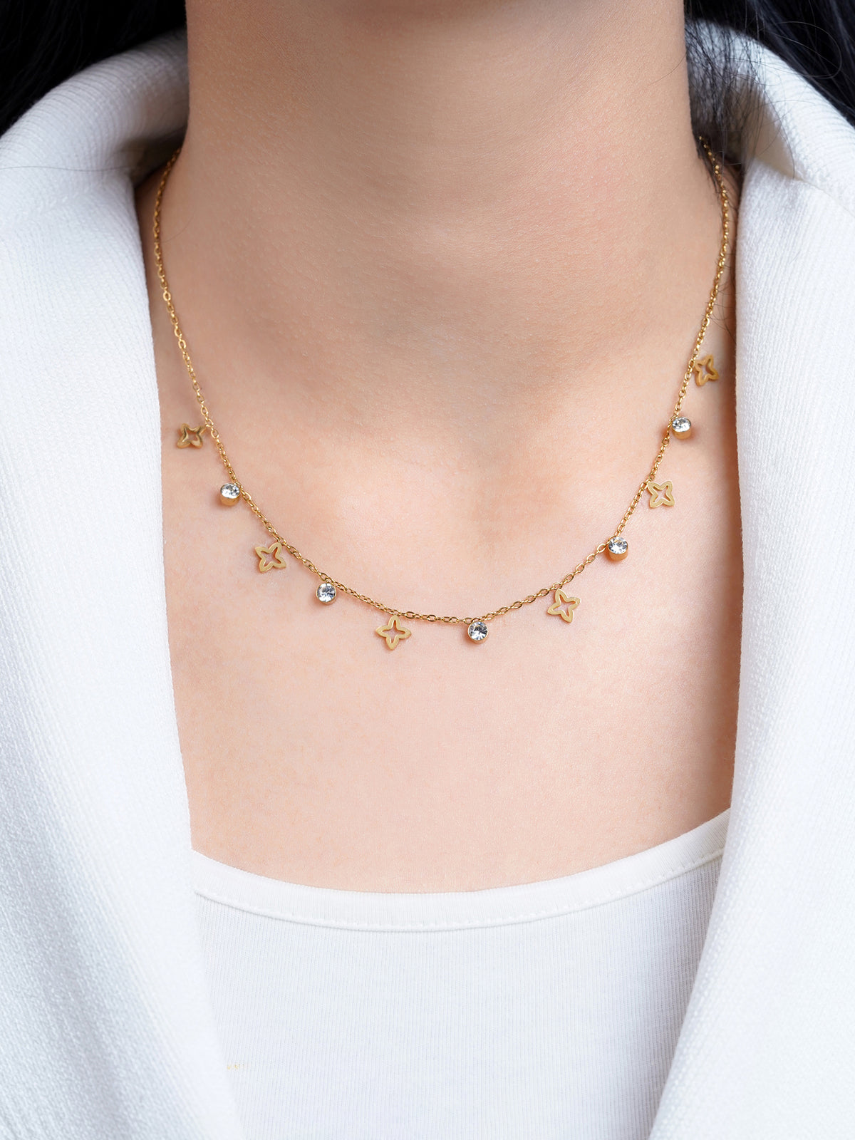 Mella Clover Sparkling Crystal Diamond Charms 18K Gold Plated Choker Necklace