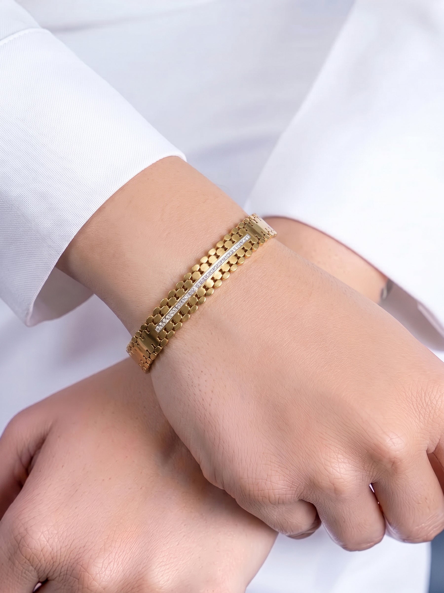 Meroya Diamond 18K Gold Plated Thin Wrist Band Bracelet