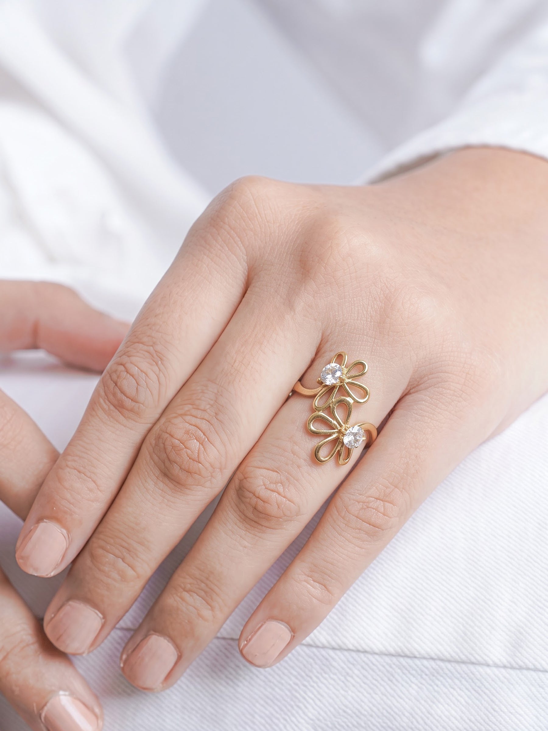 Miresta Floral Diamond Solitaire 18K Gold Plated Women's Ring