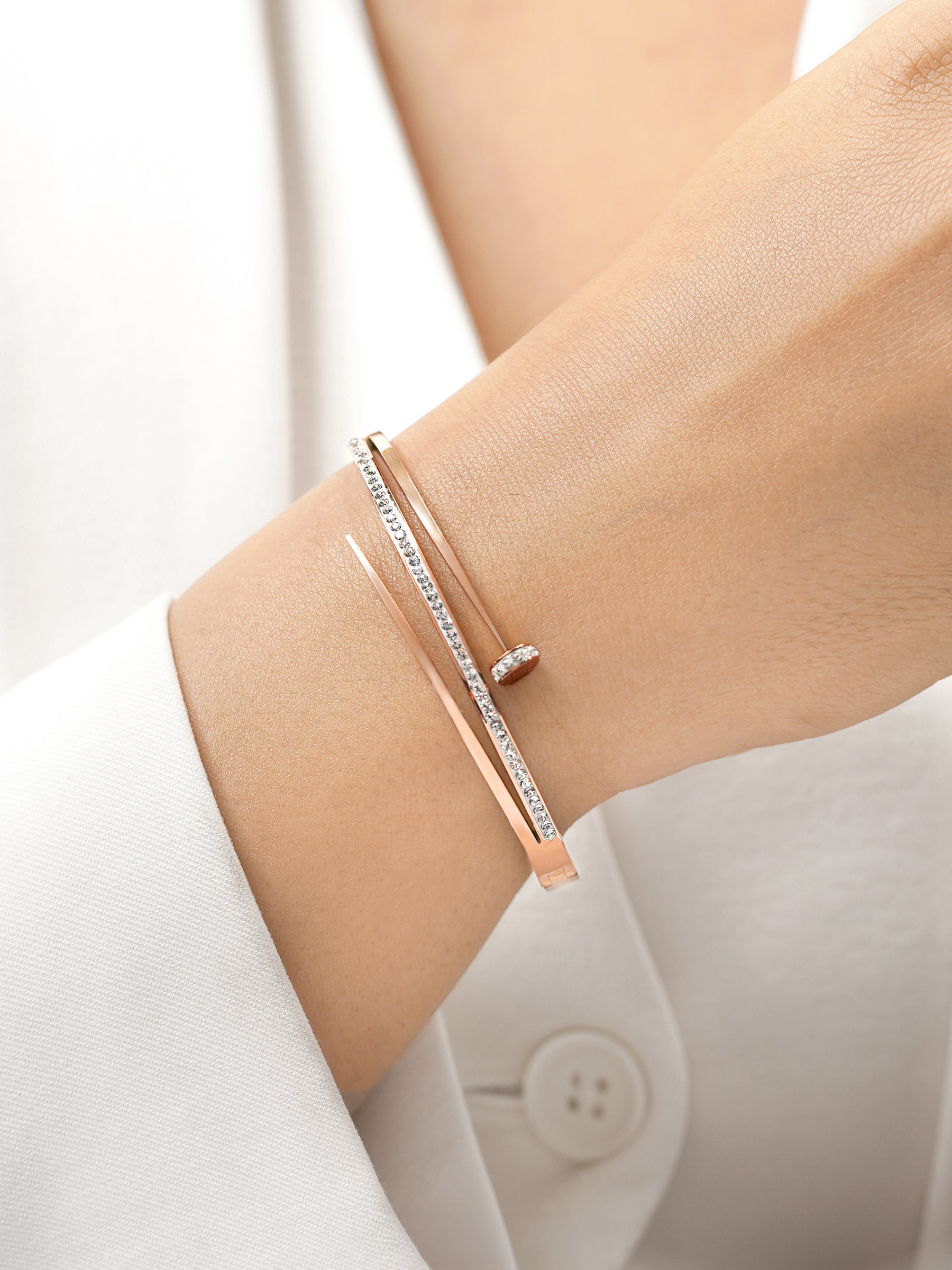 Nail Diamond CZ Rosegold Plated Studded Bracelet