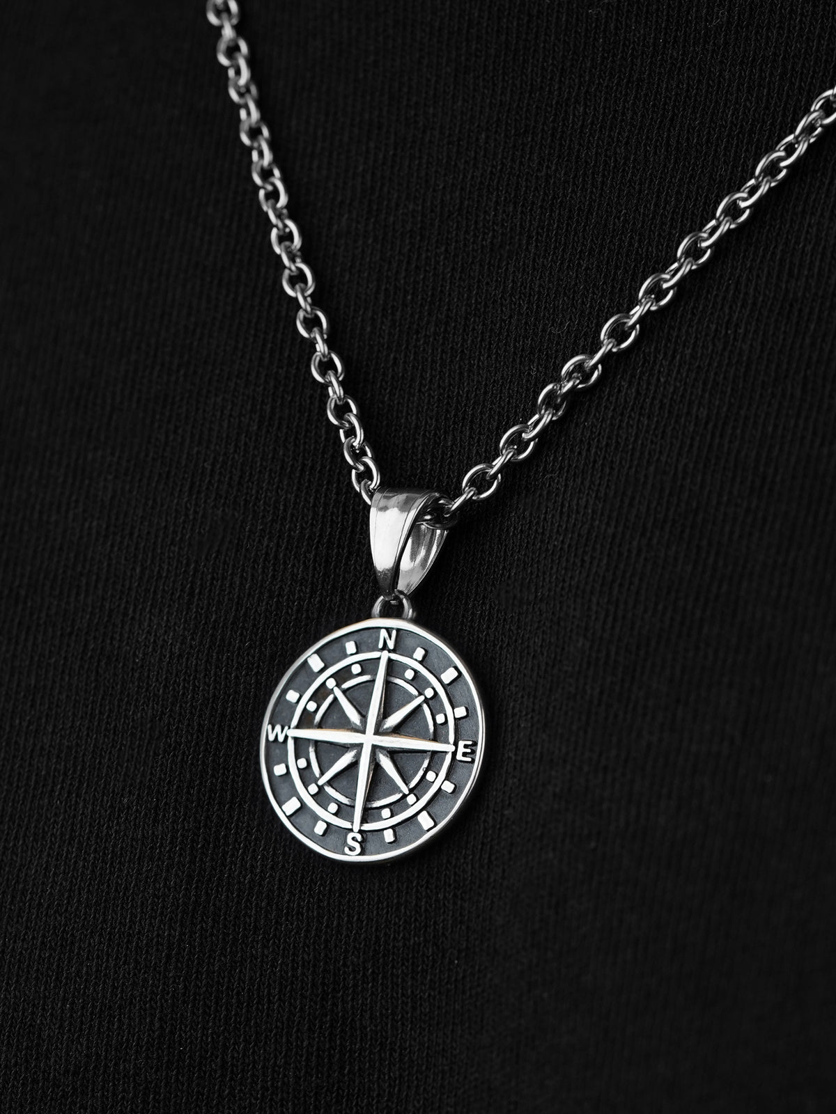 Navir Trail Compass Silver Men's Chain Pendant