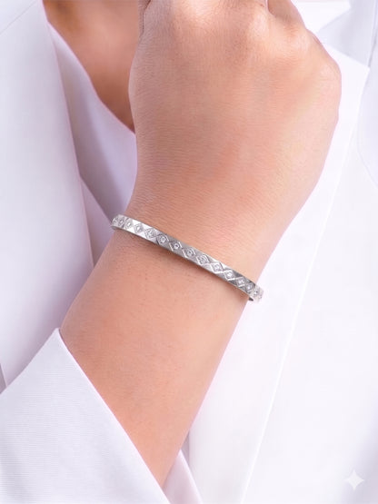 Loriva Geometric Diamond Silver Band Bangle Women's Solid Bracelet