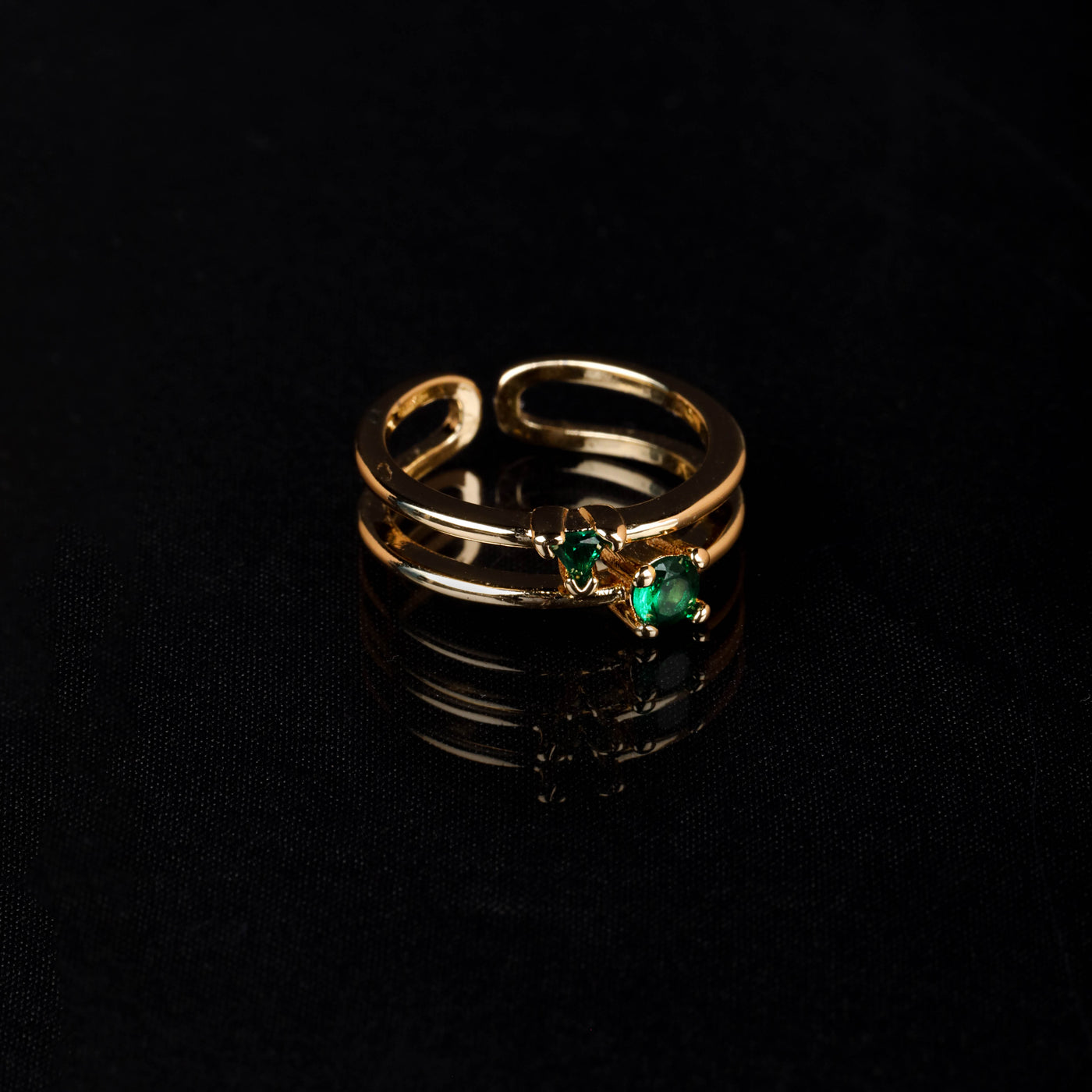 Nia Emarald Ring