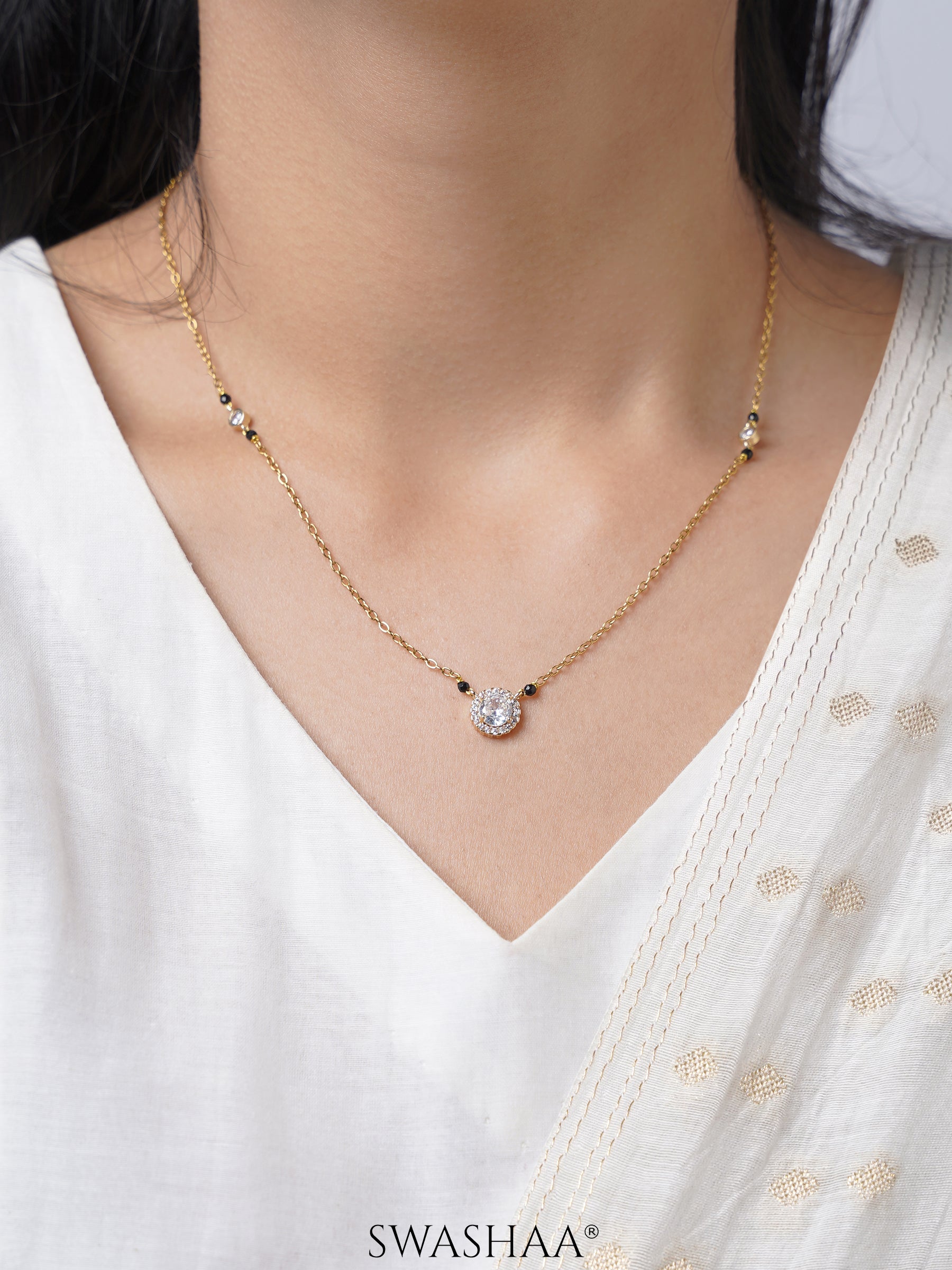 Nyra Solitaire Diamond Mangalsutra