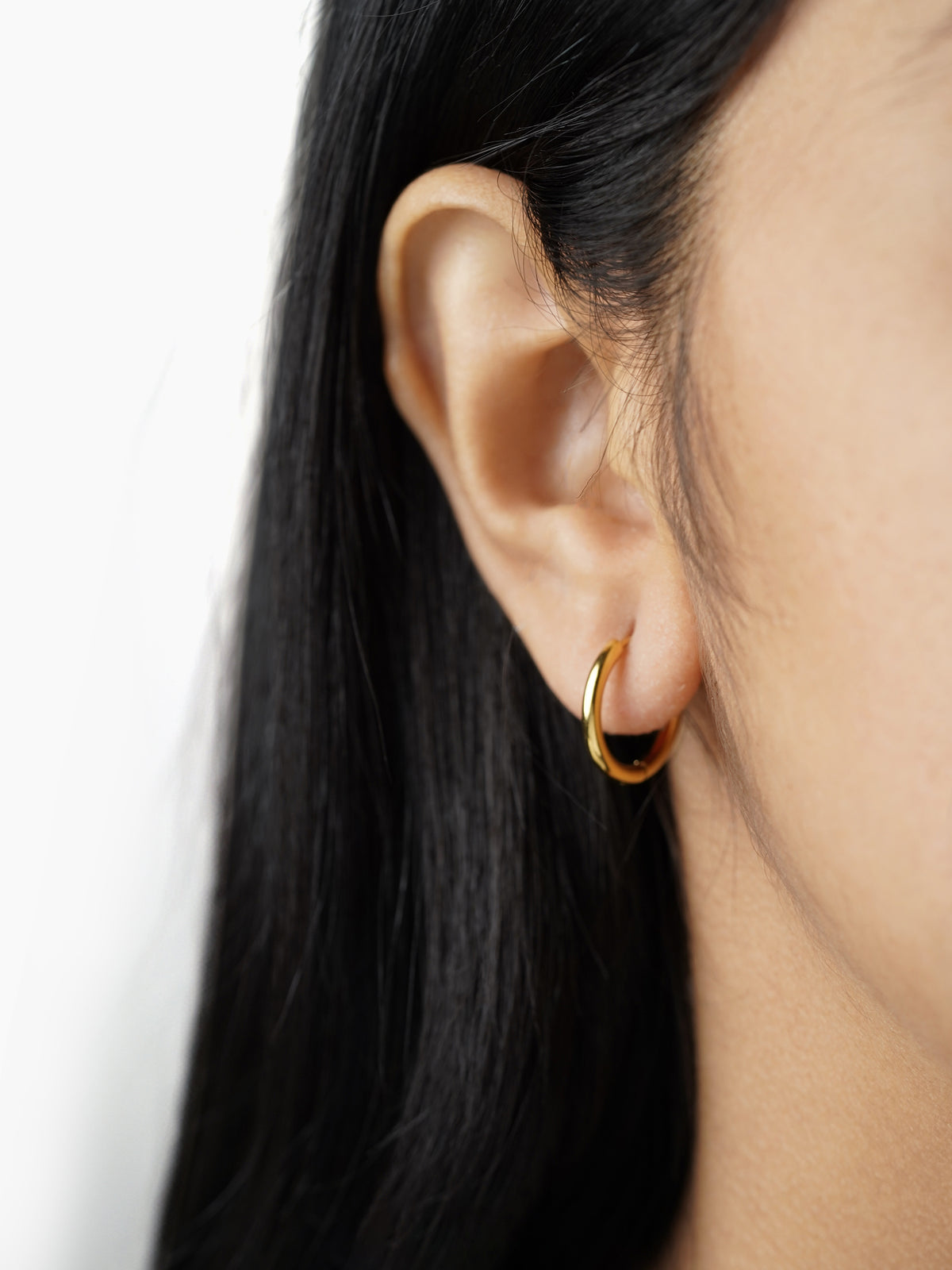 Nysa Solid Rounded 18K Gold Plated Mini Hoop Earrings