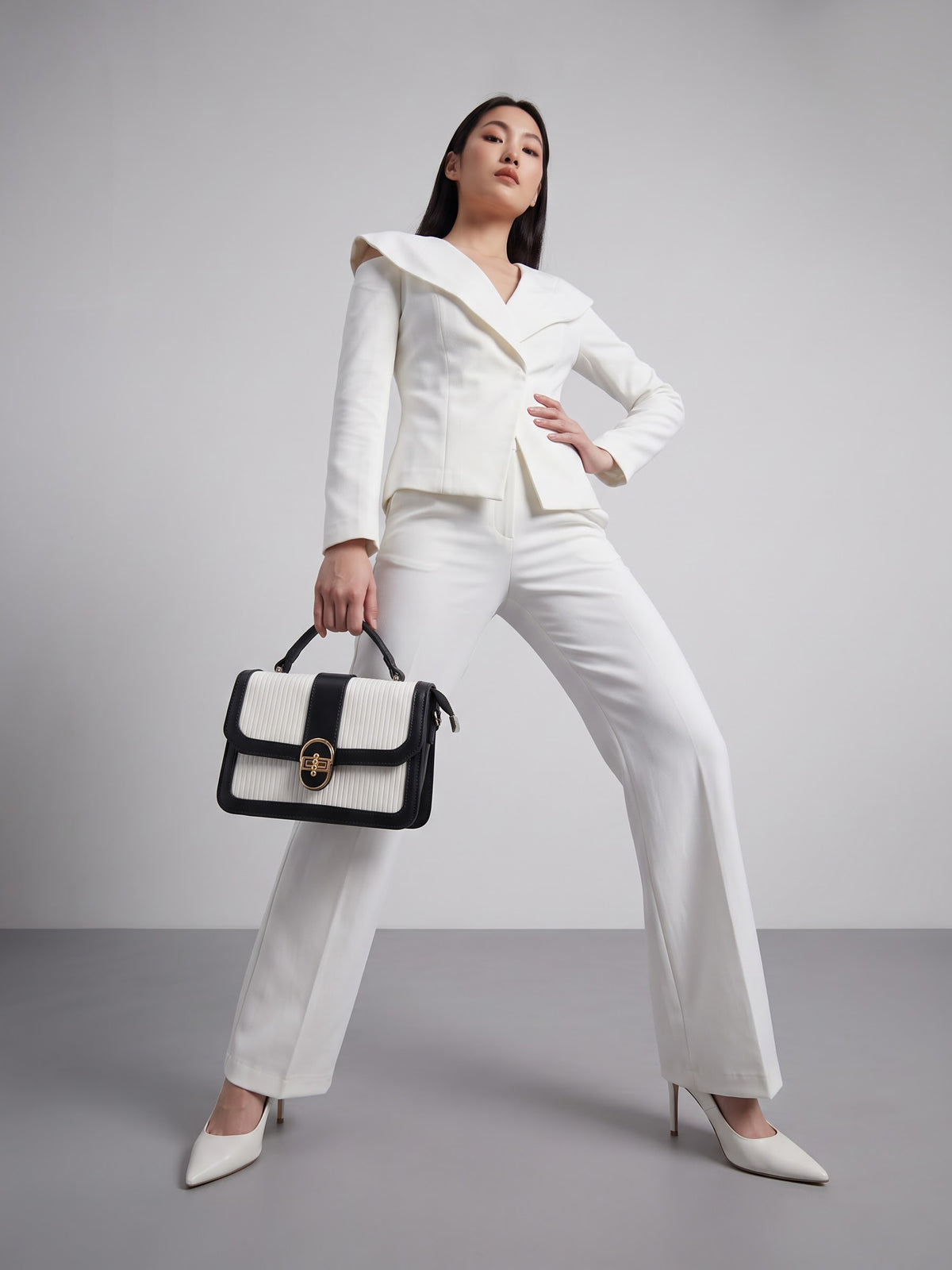 Olivia Black - White Classic Mini Bag - Swashaa