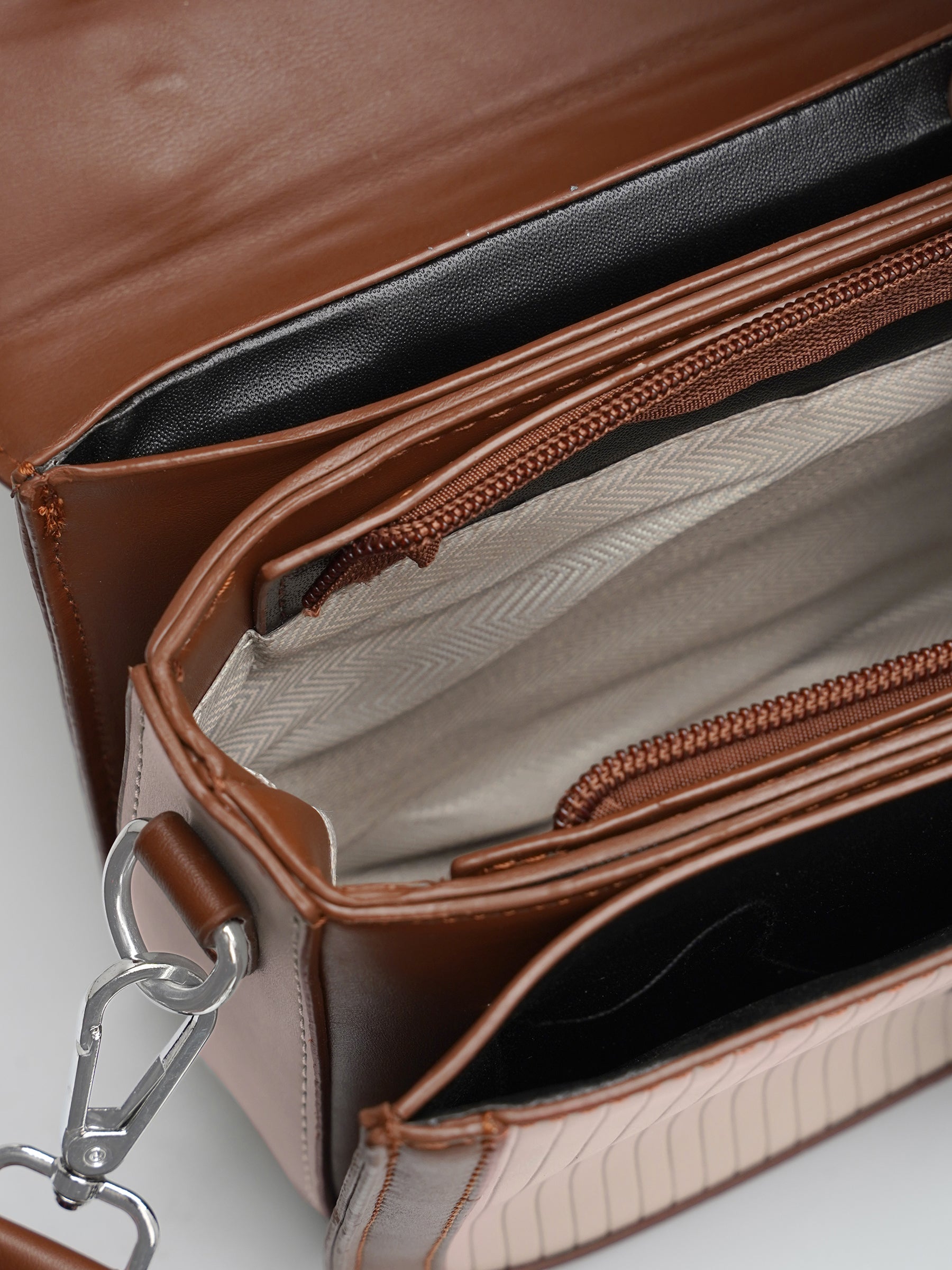 Olivia Cream Classic Mini Bag - Swashaa