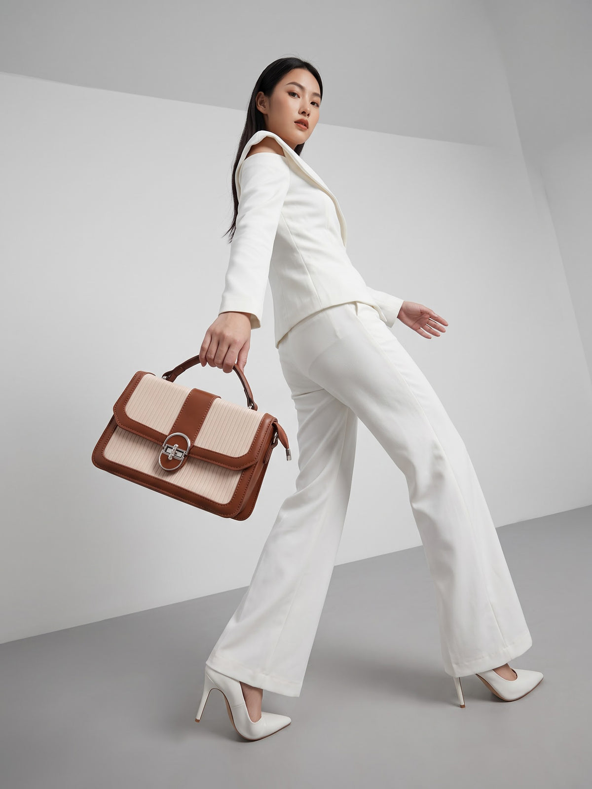 Olivia Cream Classic Mini Bag - Swashaa