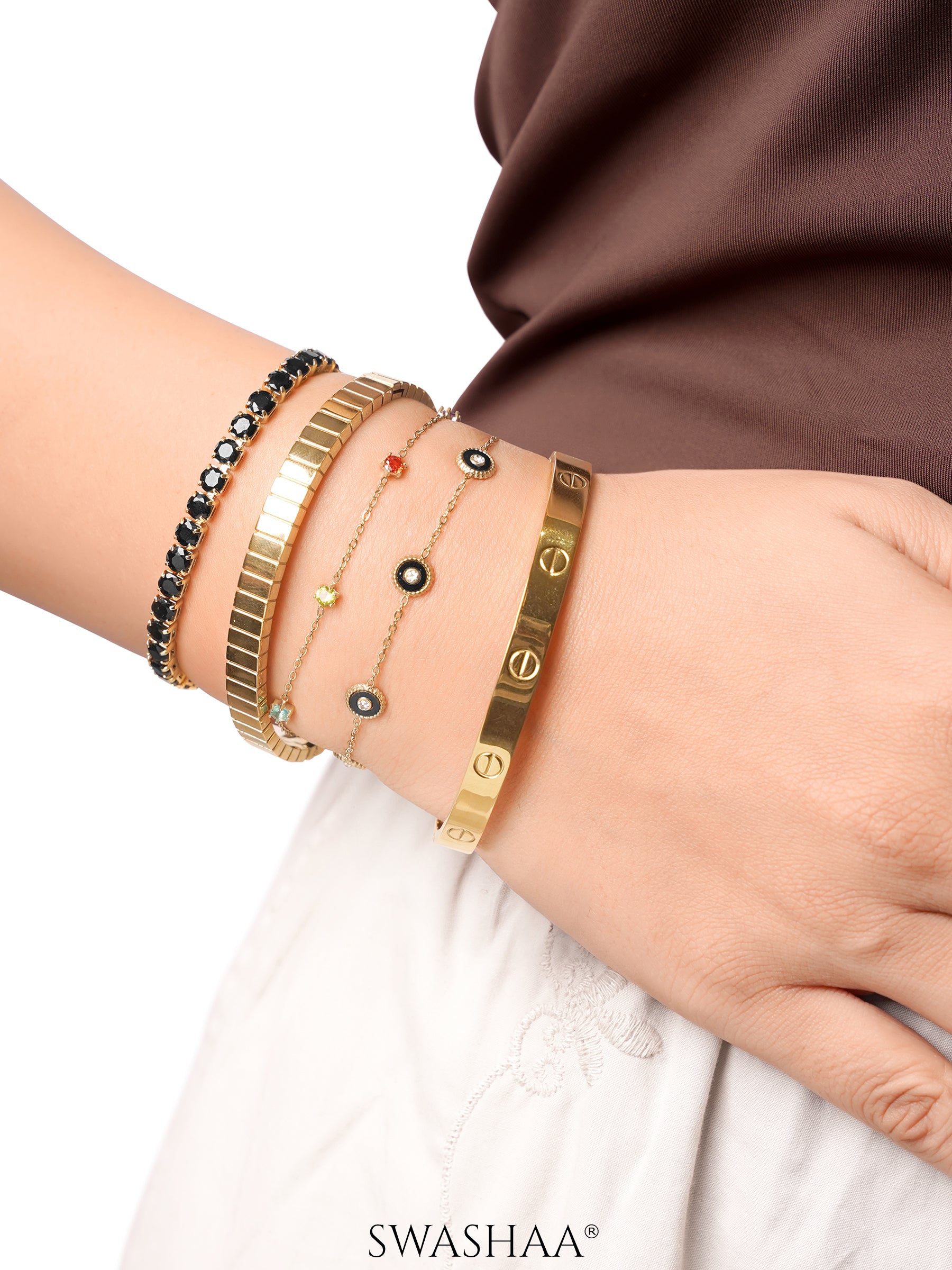 Orion Diamond black Tennis 18K Gold Plated Loose Bracelet
Maelis Black Circles Charms Loose Chain Bracelet
Ziya Multi Colour Stones Women's Loose Chain Bracelet