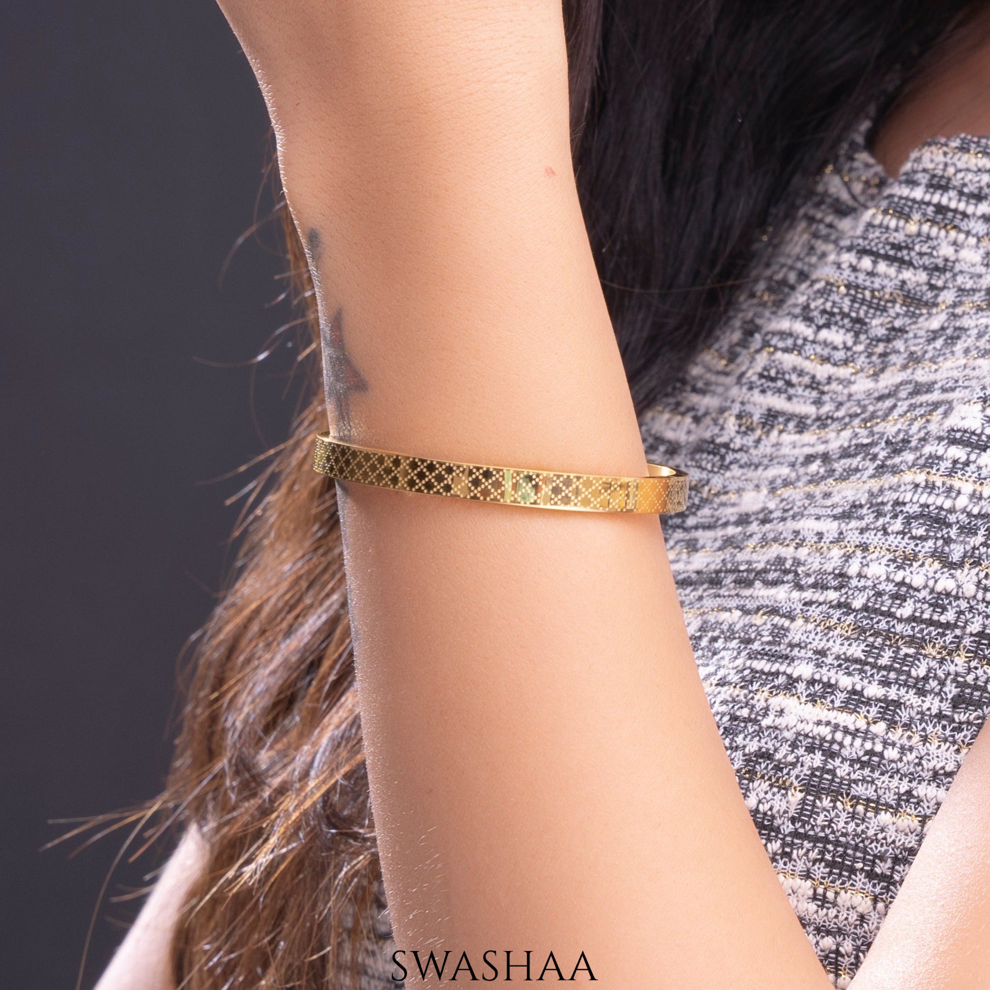 Kord Store Designer Flower Design Lct Stone Gold Plated Openable Bracelet  For Women