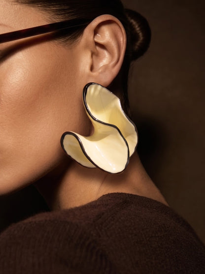 Precia Curve Light Yellow Women's Stud Earrings