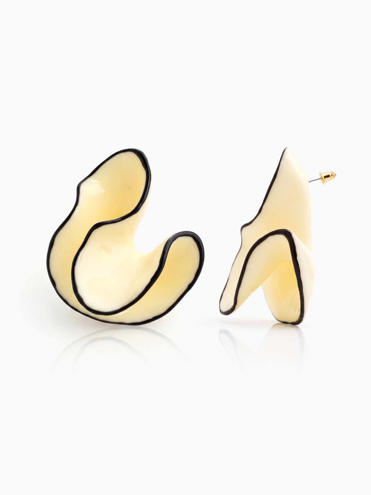 Precia Curve Light Yellow Women's Stud Earrings