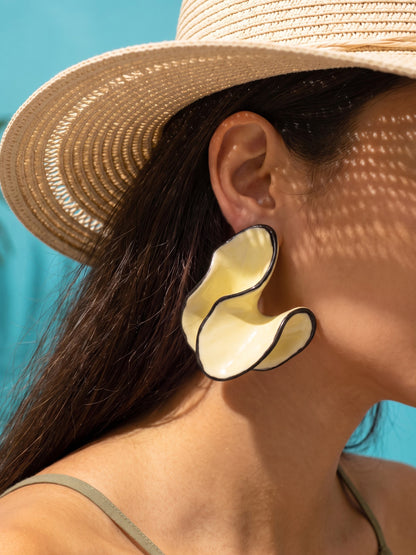 Precia Curve Light Yellow Women's Stud Earrings