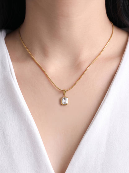 Rovena Solitaire 18K Gold Plated Women's Chain Pendant Necklaces