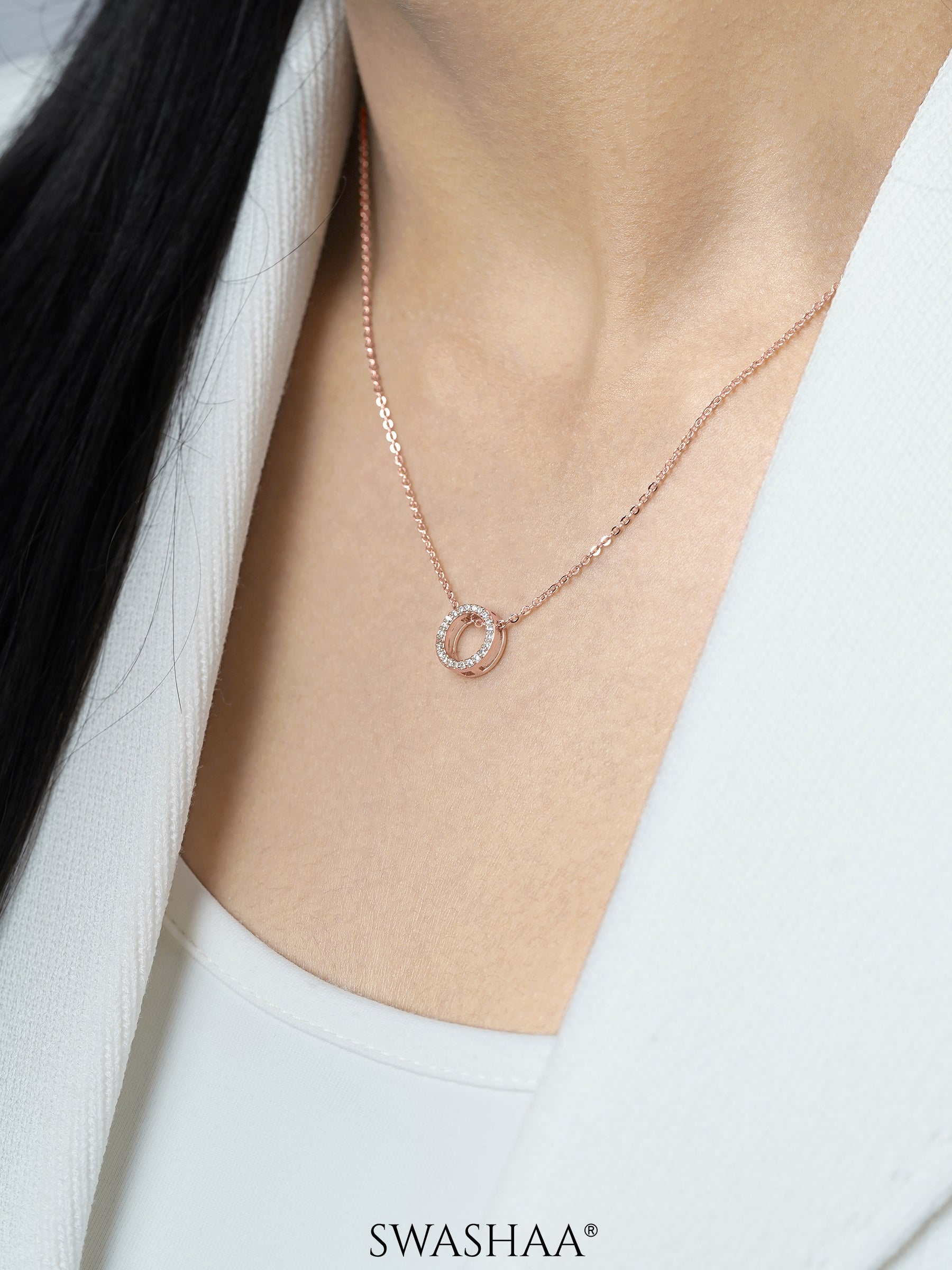 Sara Circle Charm Rosegold Plated Necklace