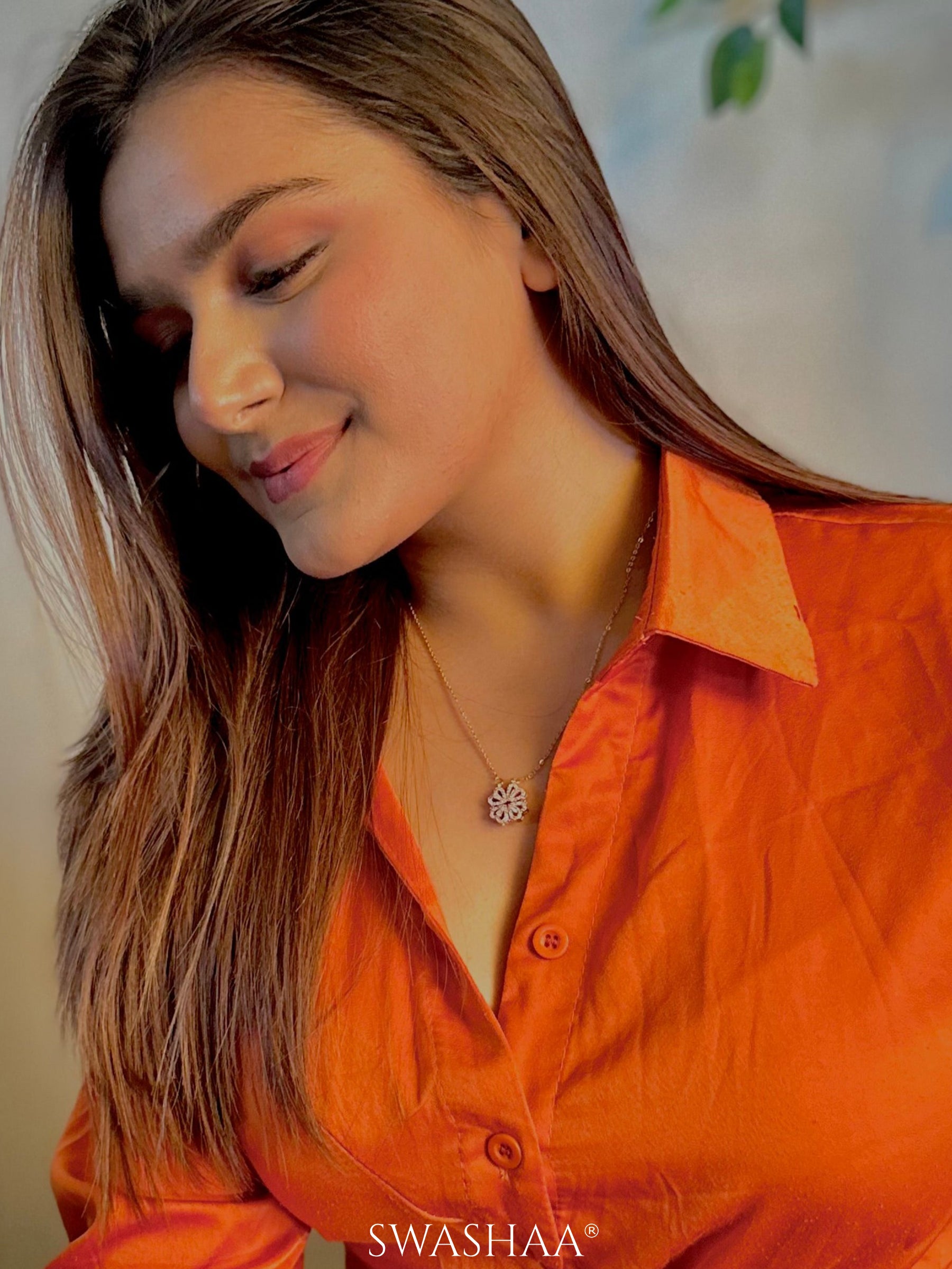 Shiny Leaf Flower Clover Charm Rosegold Plated Chain Pendant Necklace