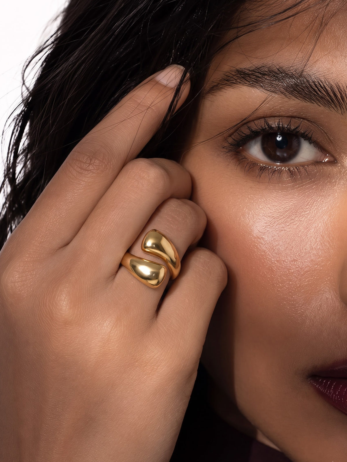 Siona Fluid Bold Curve 18K Gold Plated Ring