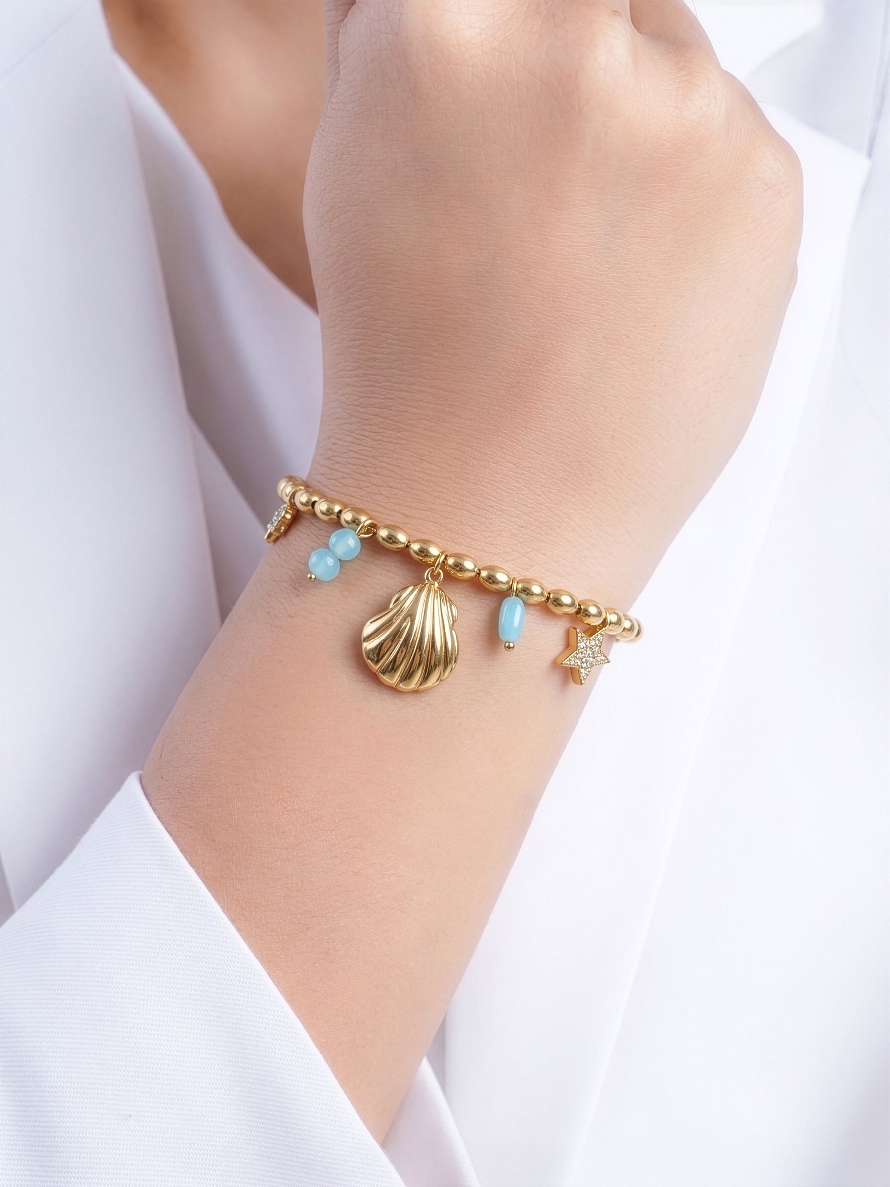 Soraya Ocean Shell Charm Chain Bracelet - Swashaa