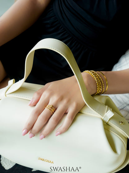 Stella White Women's Leather Shoulder Bag